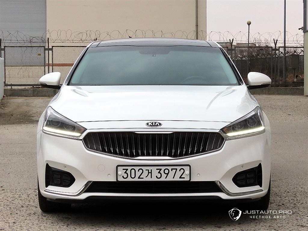 Автомобиль Kia K7