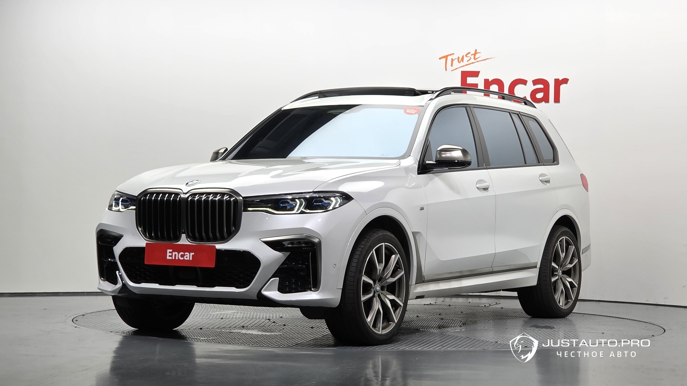 Автомобиль BMW X7