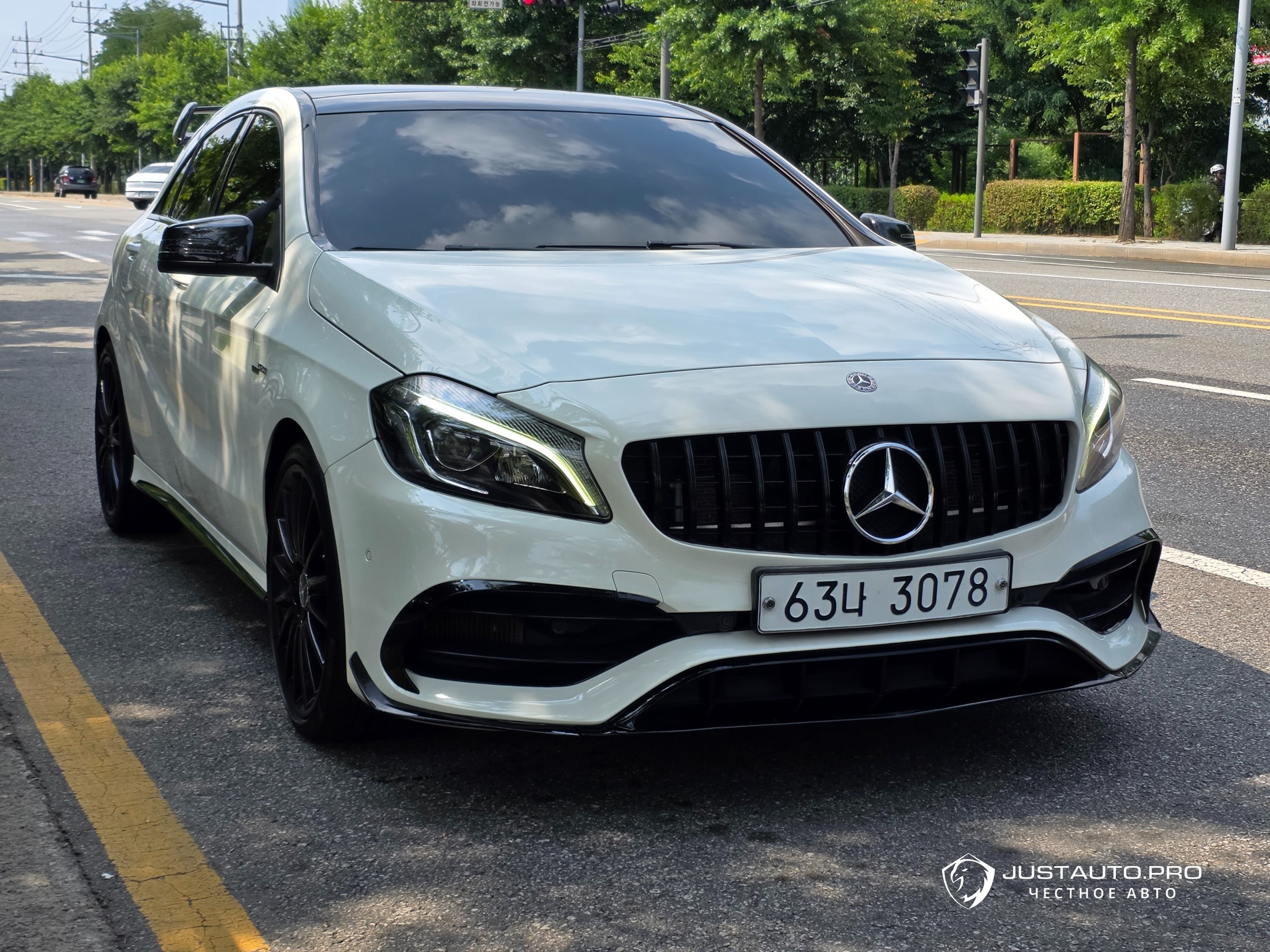 Автомобиль Mercedes-Benz A-Class