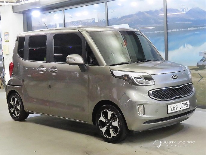 Автомобиль Kia RAY