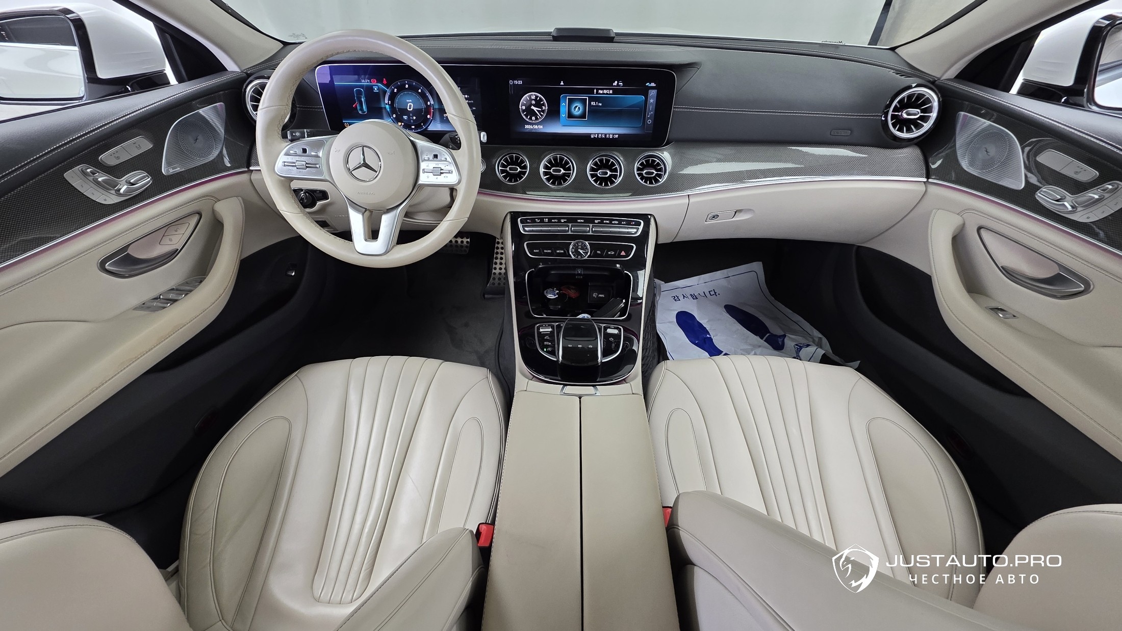 Автомобиль Mercedes-Benz CLS-Class