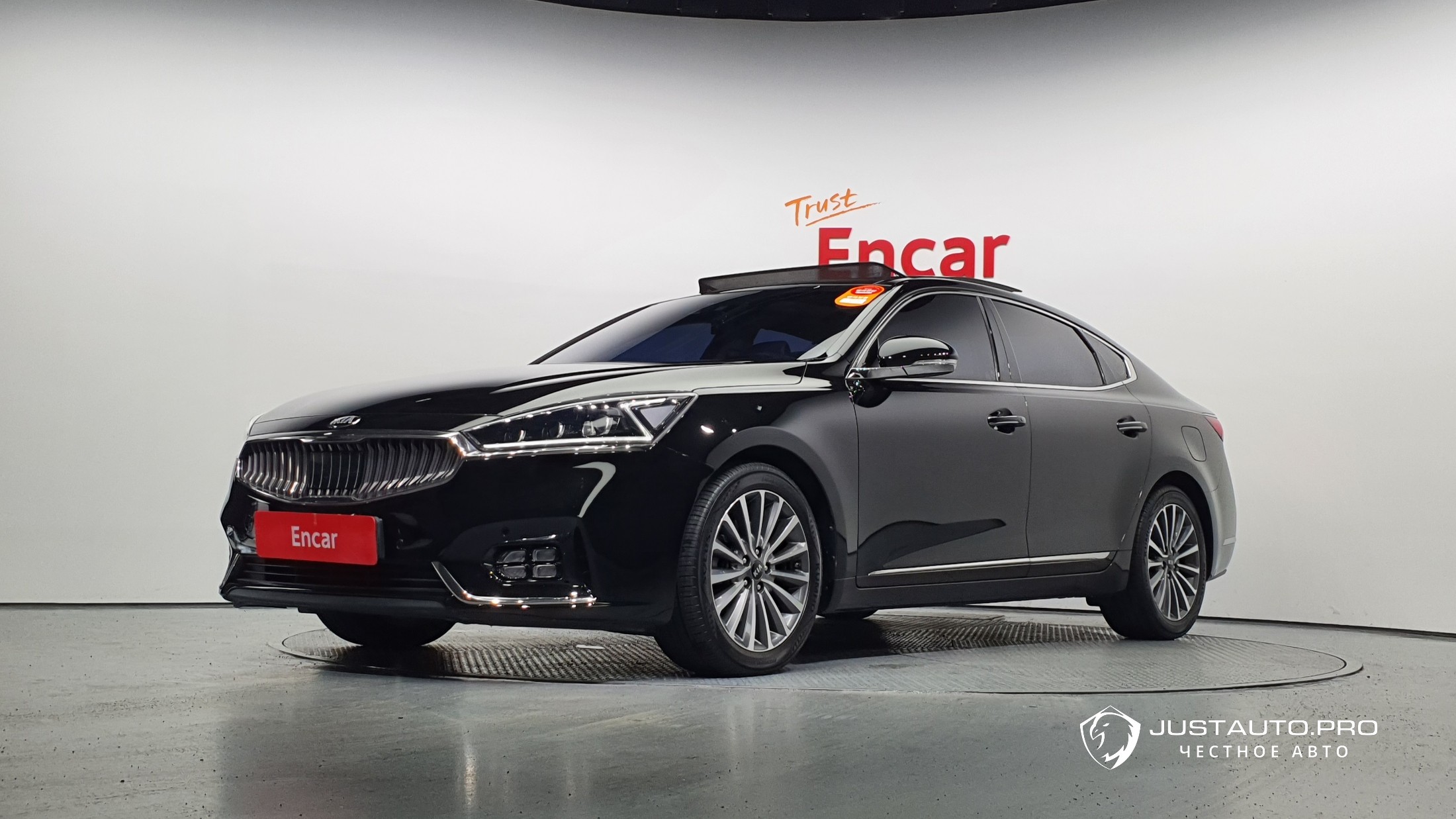 Автомобиль Kia K7