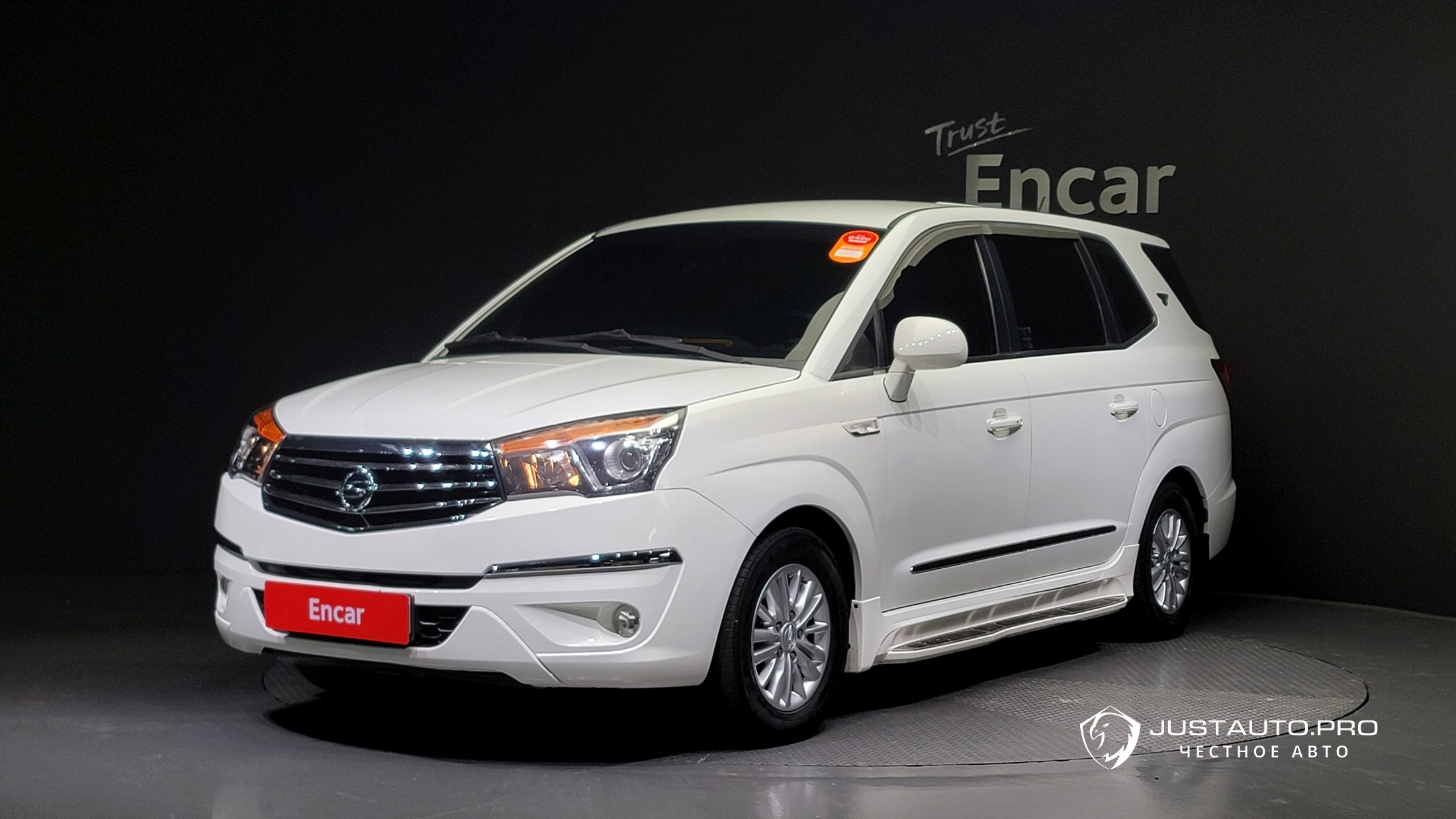 Автомобиль KG_Mobility_Ssangyong KORANDO