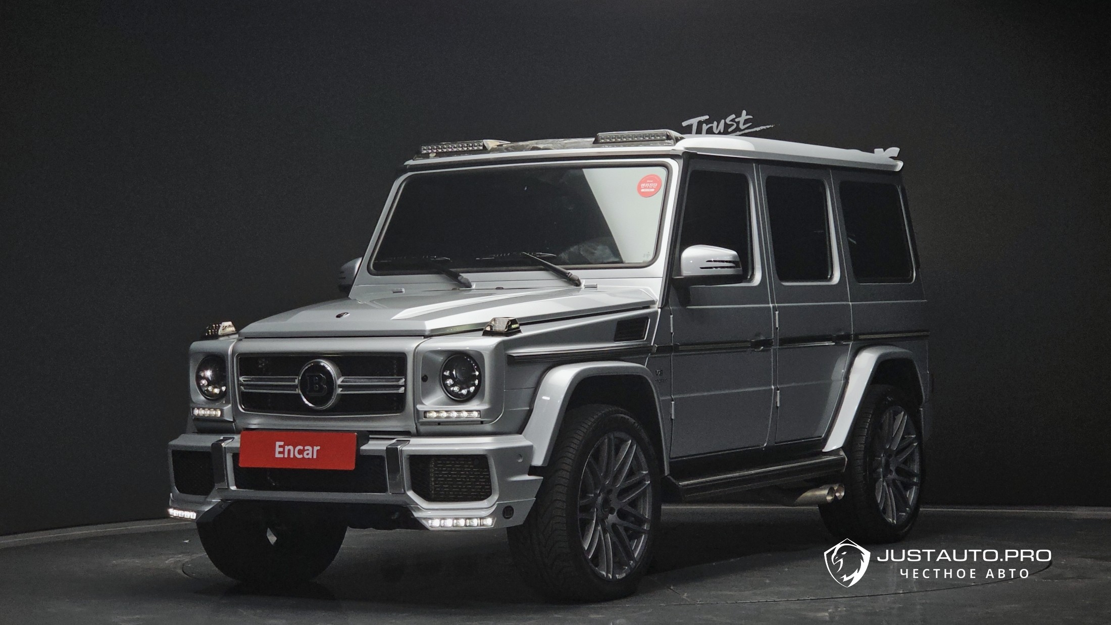Автомобиль Mercedes-Benz G-Class