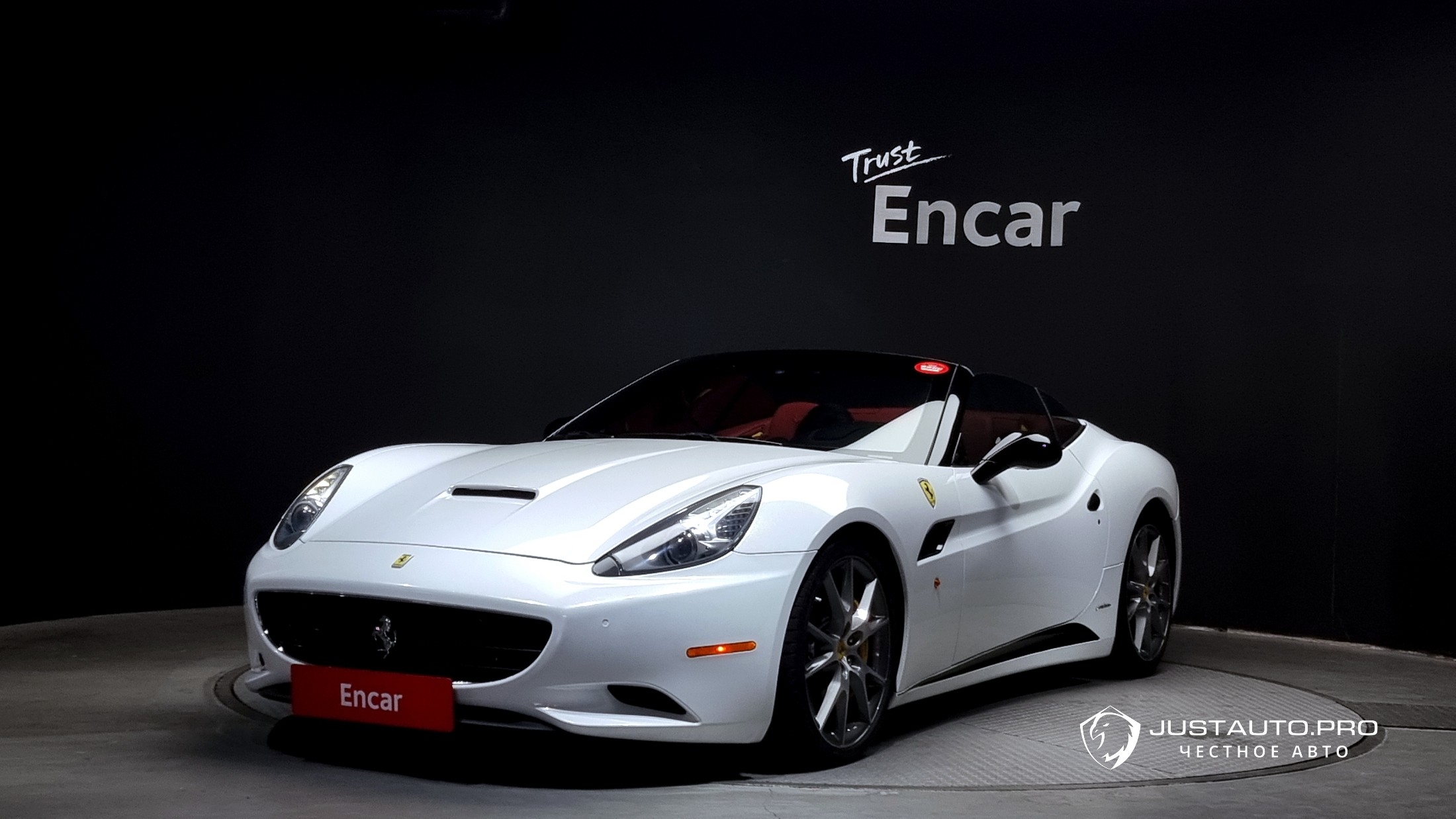 Автомобиль Ferrari California
