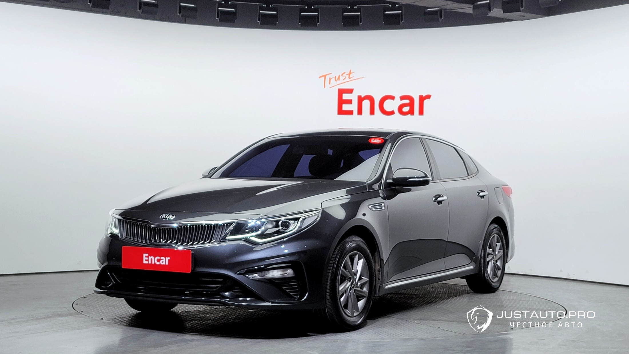 Автомобиль Kia K5