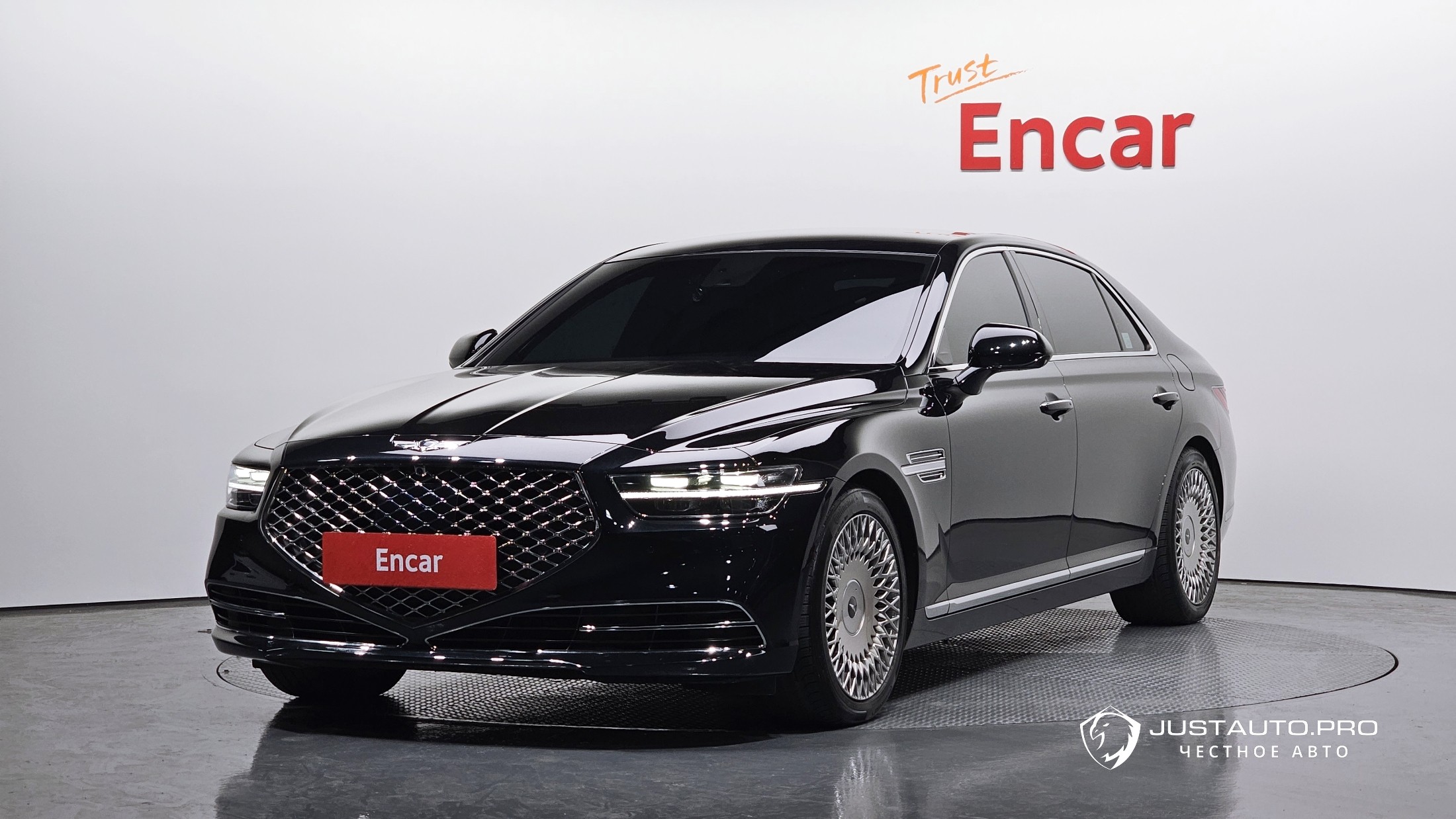 Автомобиль Genesis G90