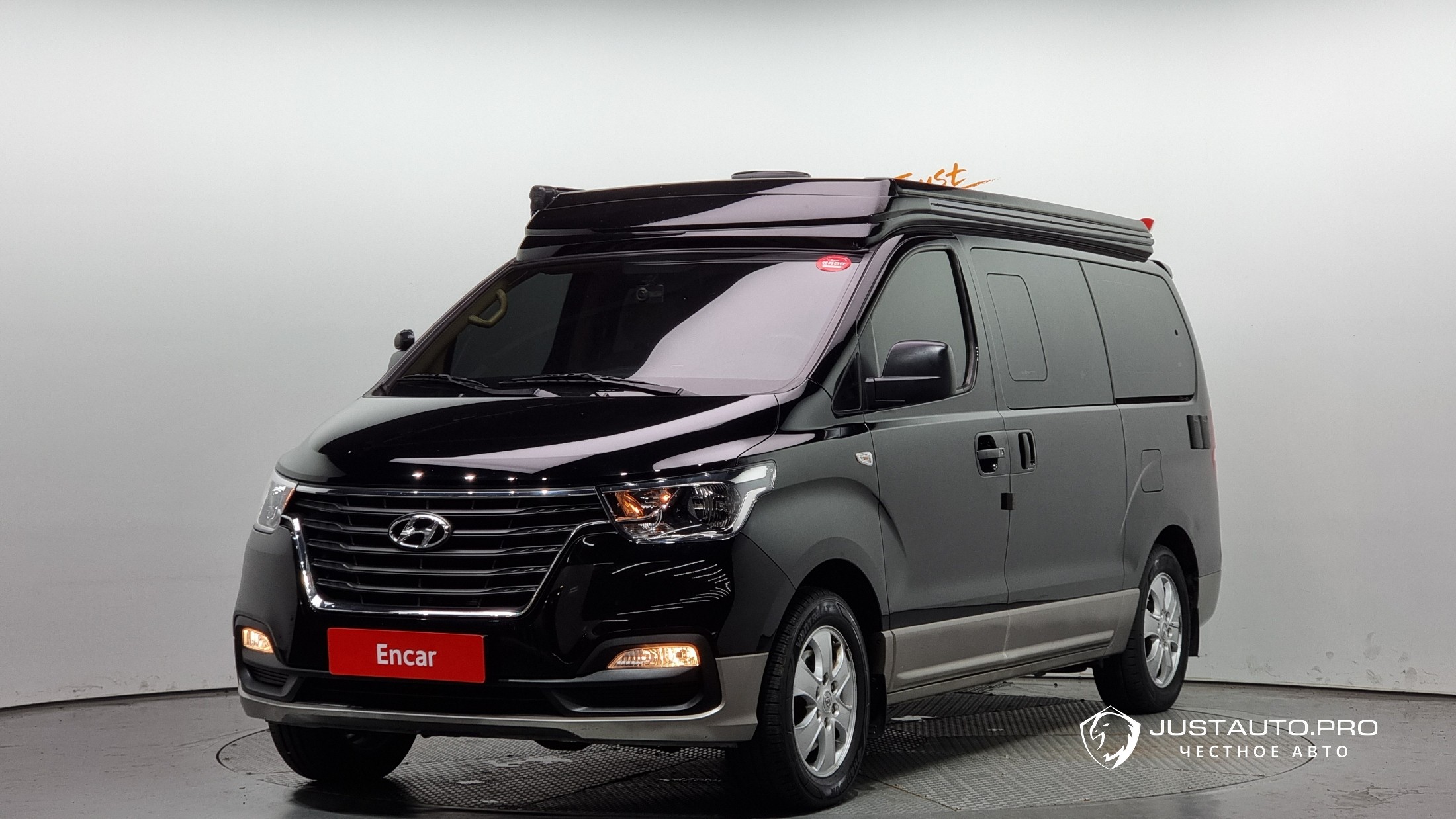 Автомобиль Hyundai Starex