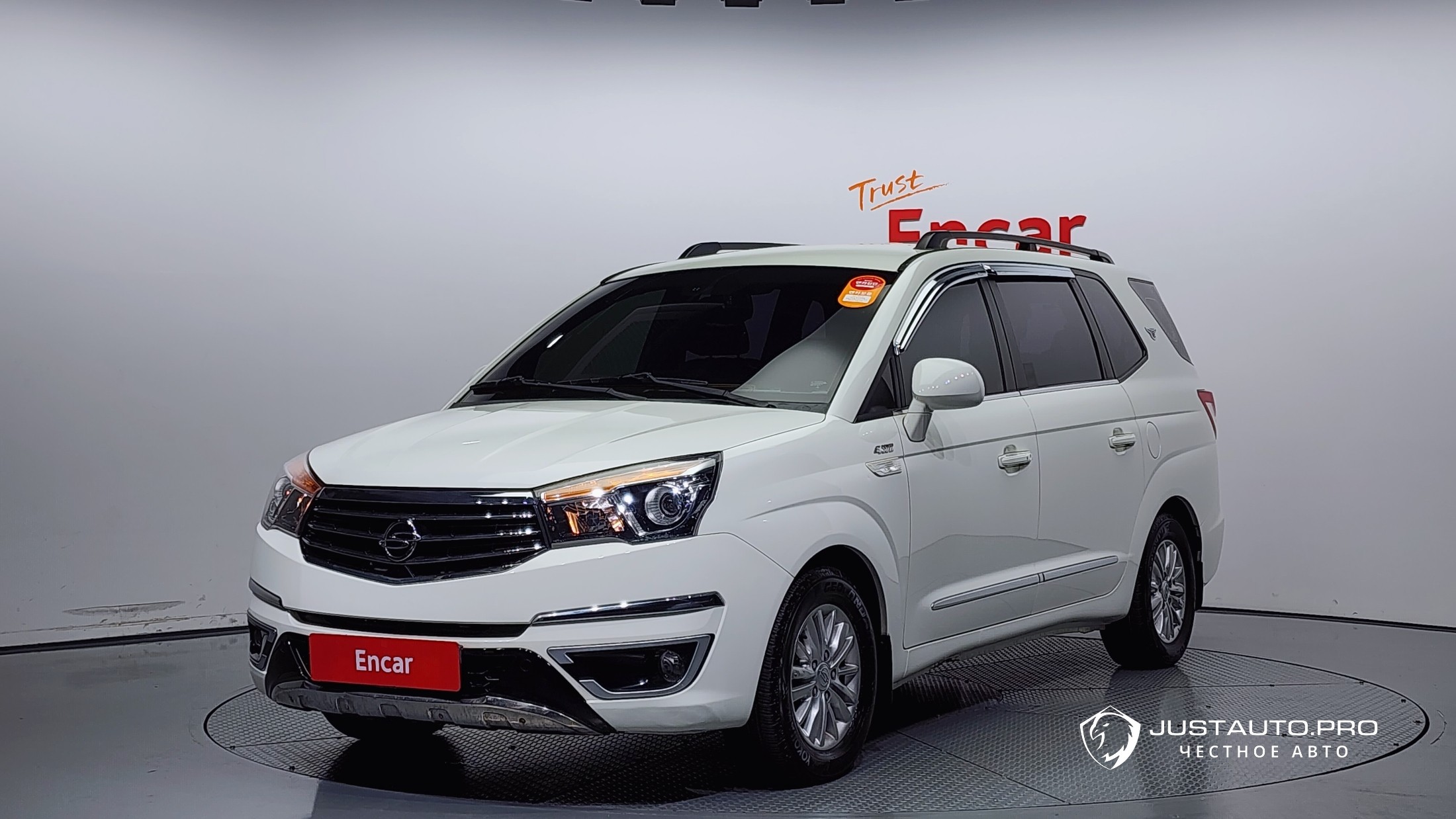 Автомобиль KG_Mobility_Ssangyong KORANDO