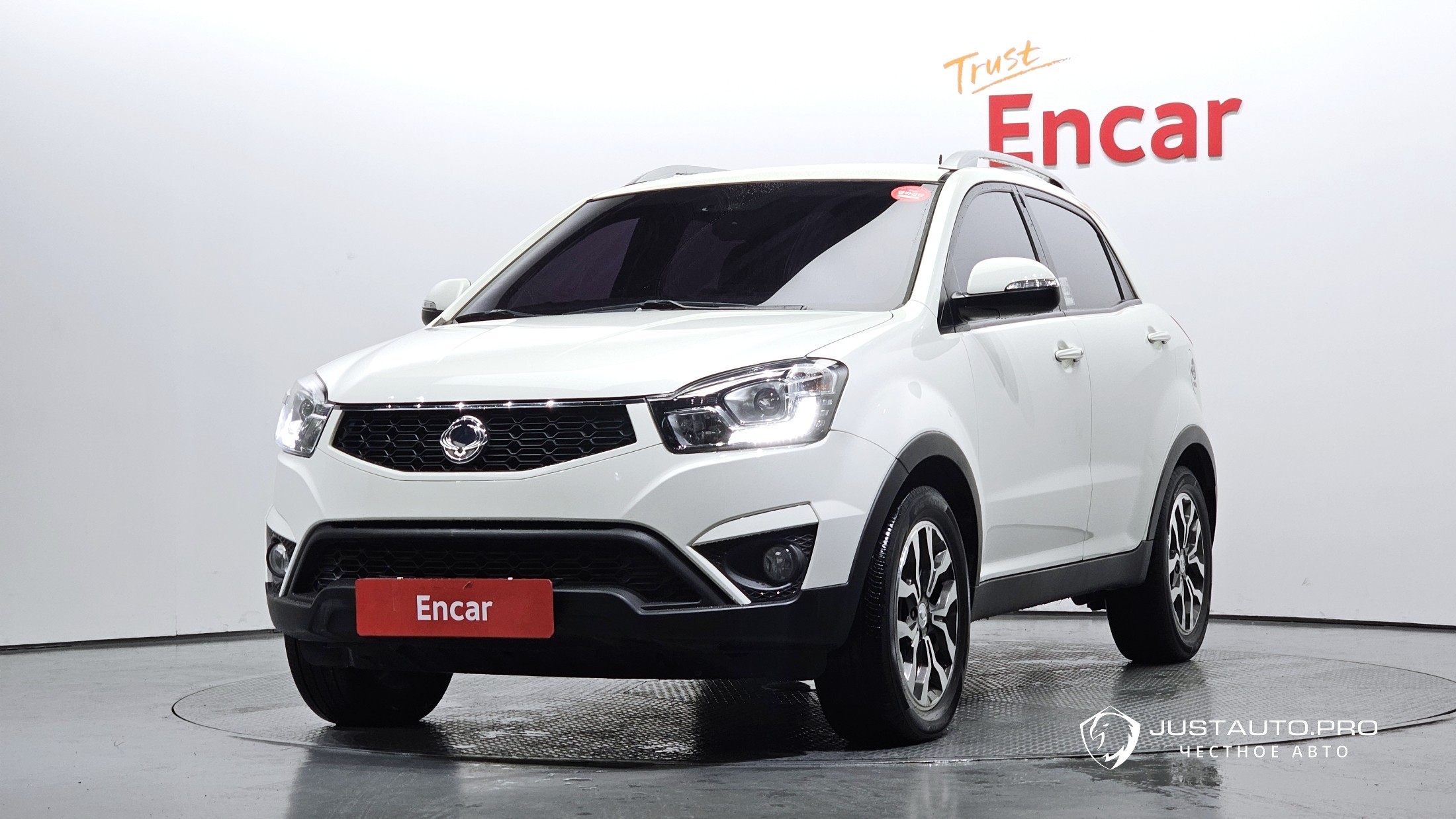 Автомобиль KG_Mobility_Ssangyong KORANDO