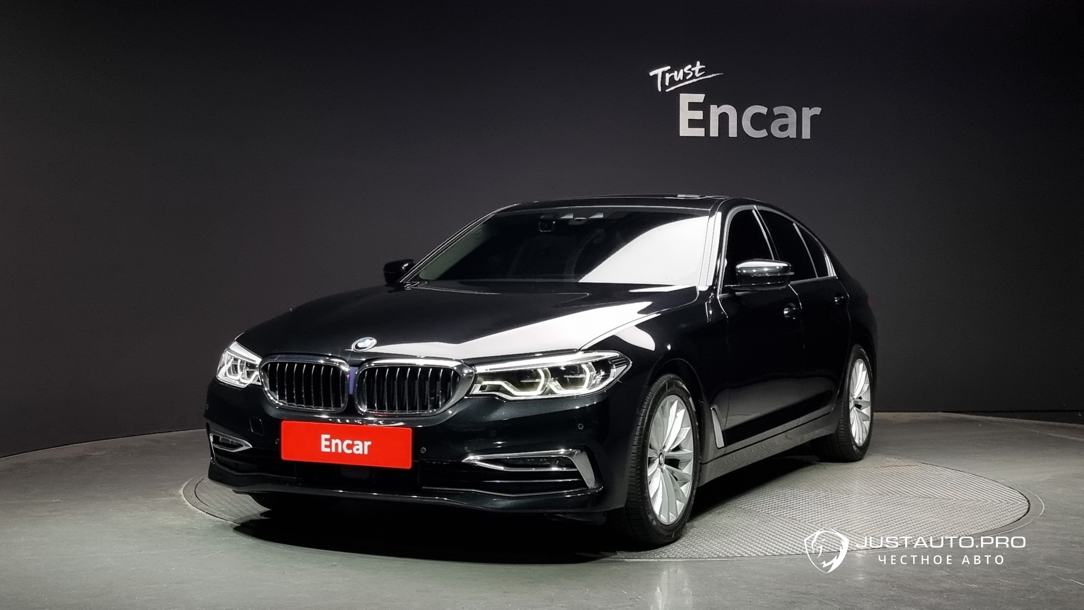 Автомобиль BMW 5-Series