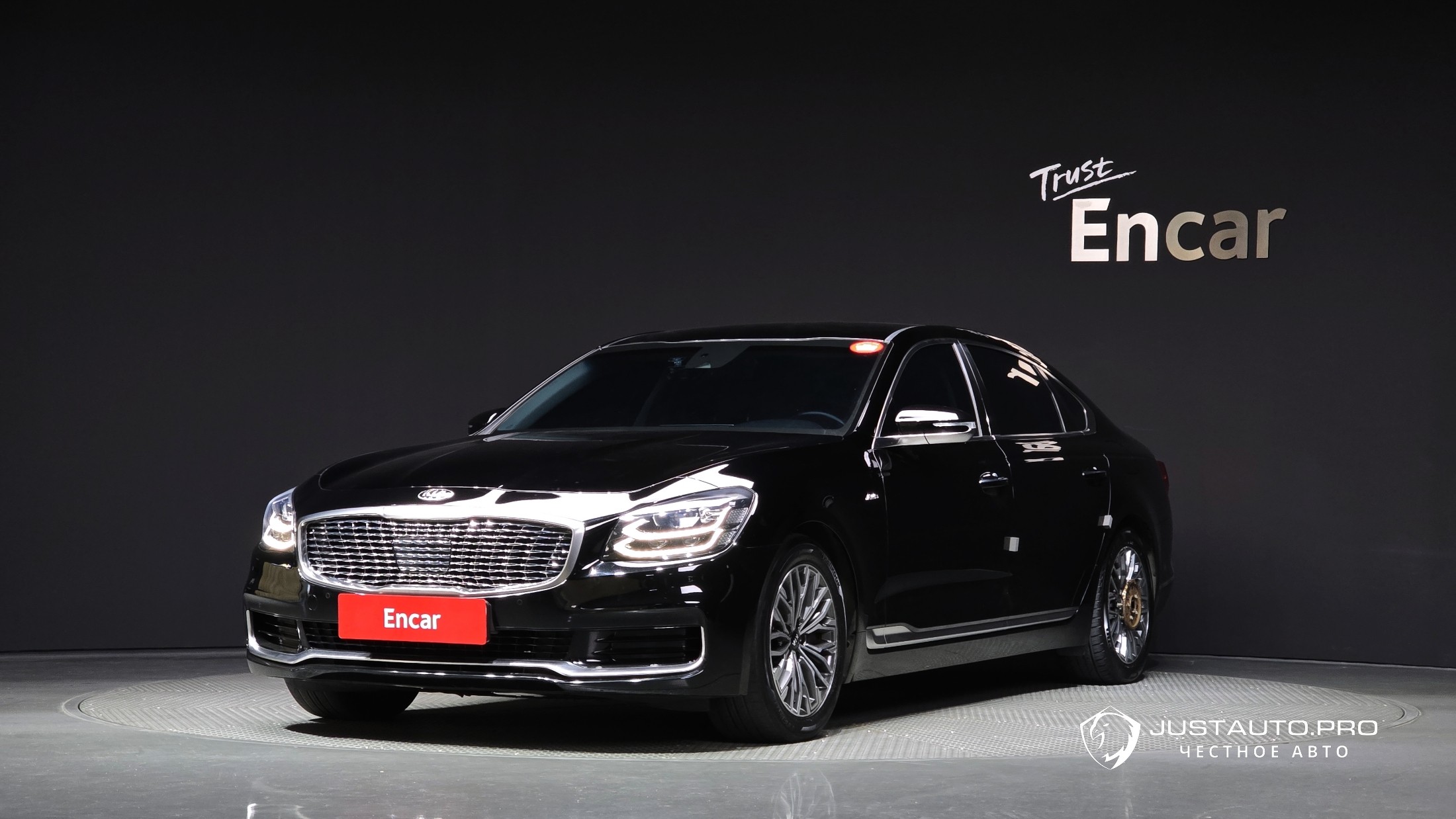 Автомобиль Kia K9