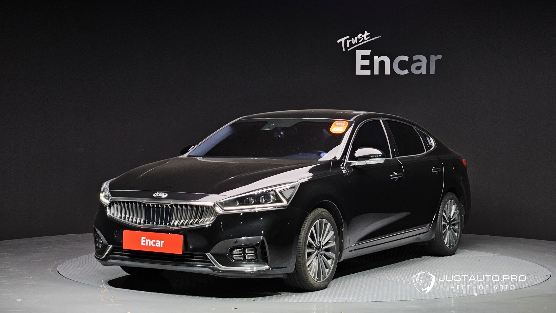 Автомобиль Kia K7
