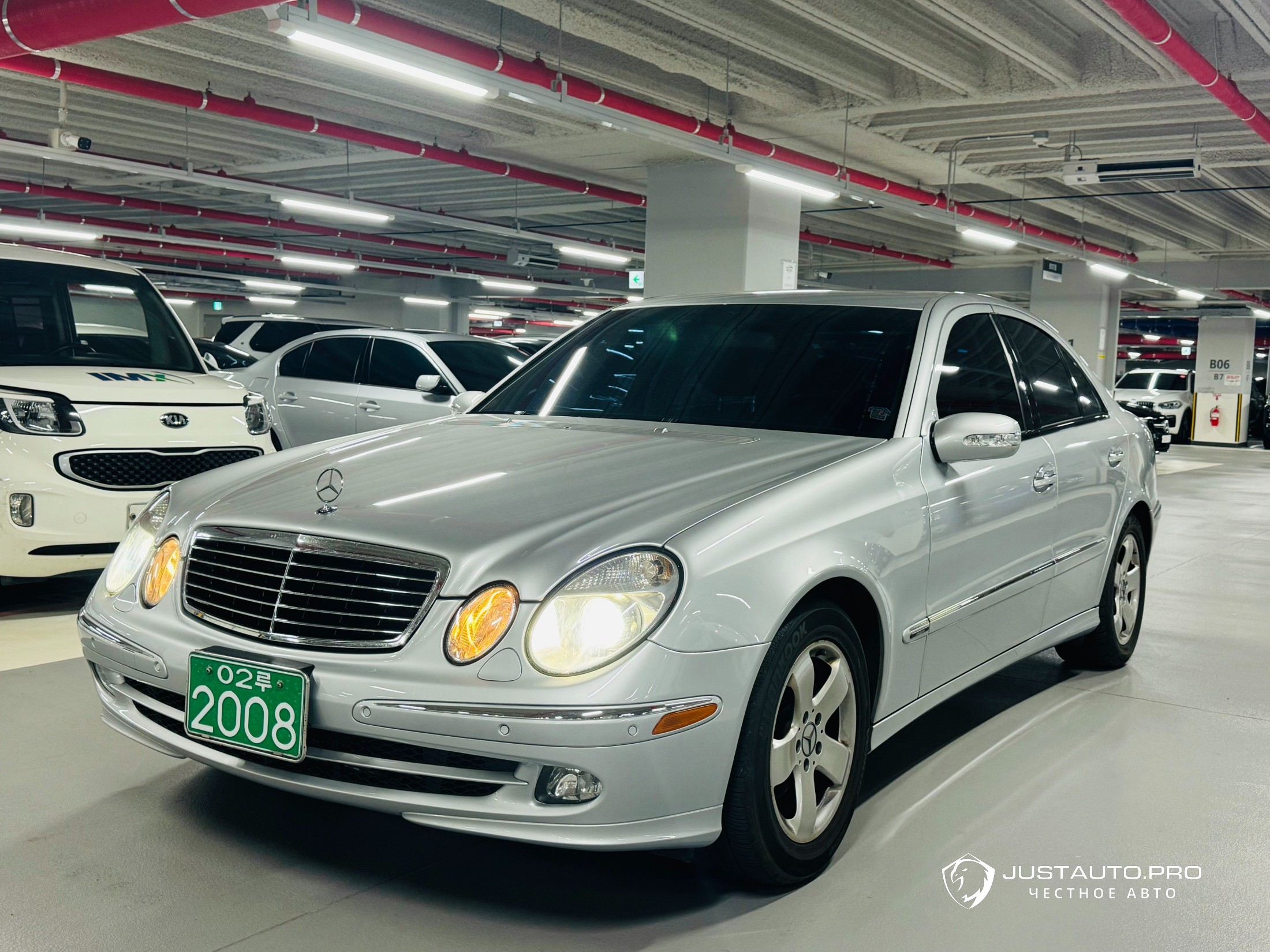 Автомобиль Mercedes-Benz E-Class