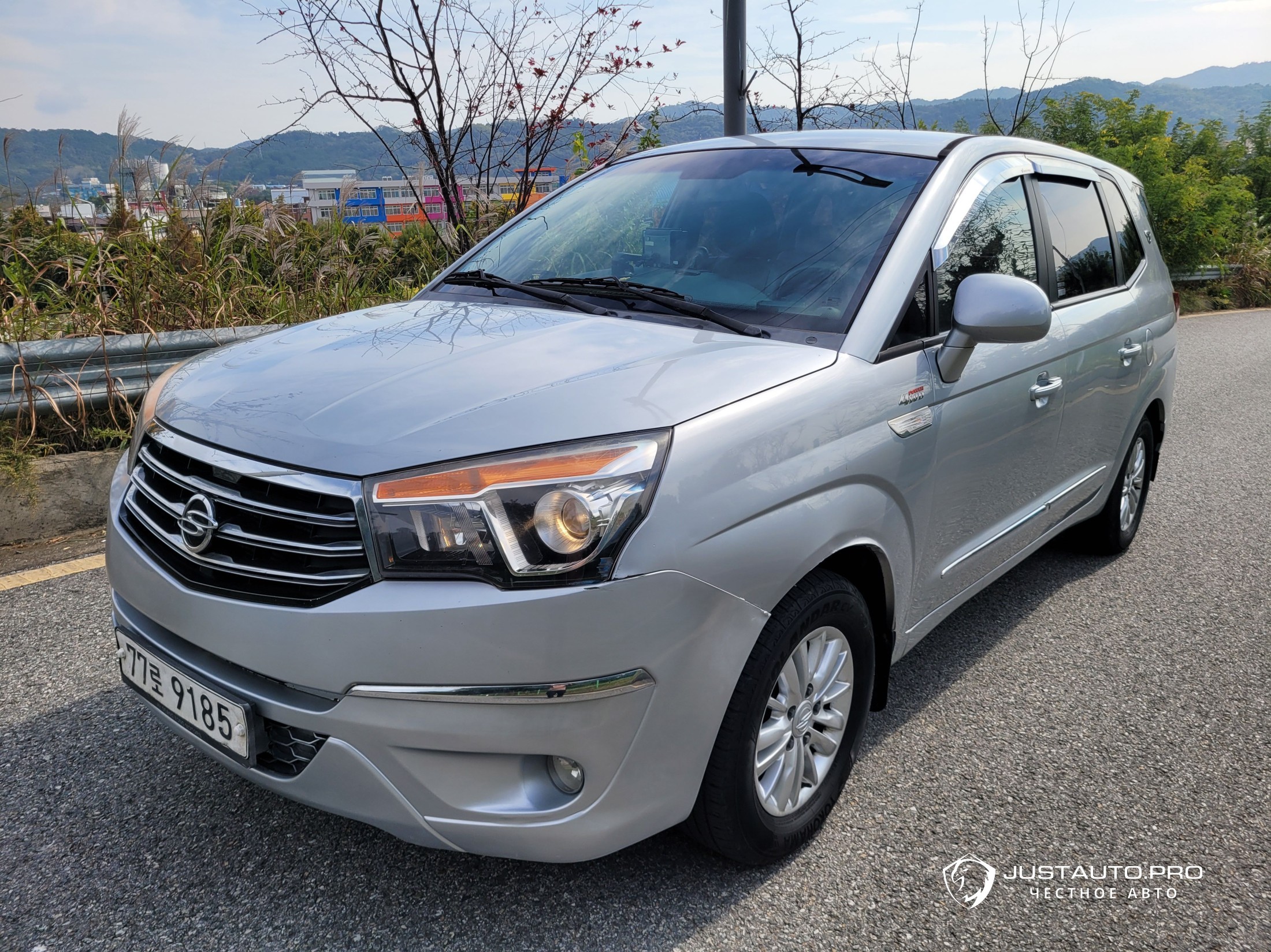 Автомобиль KG_Mobility_Ssangyong KORANDO