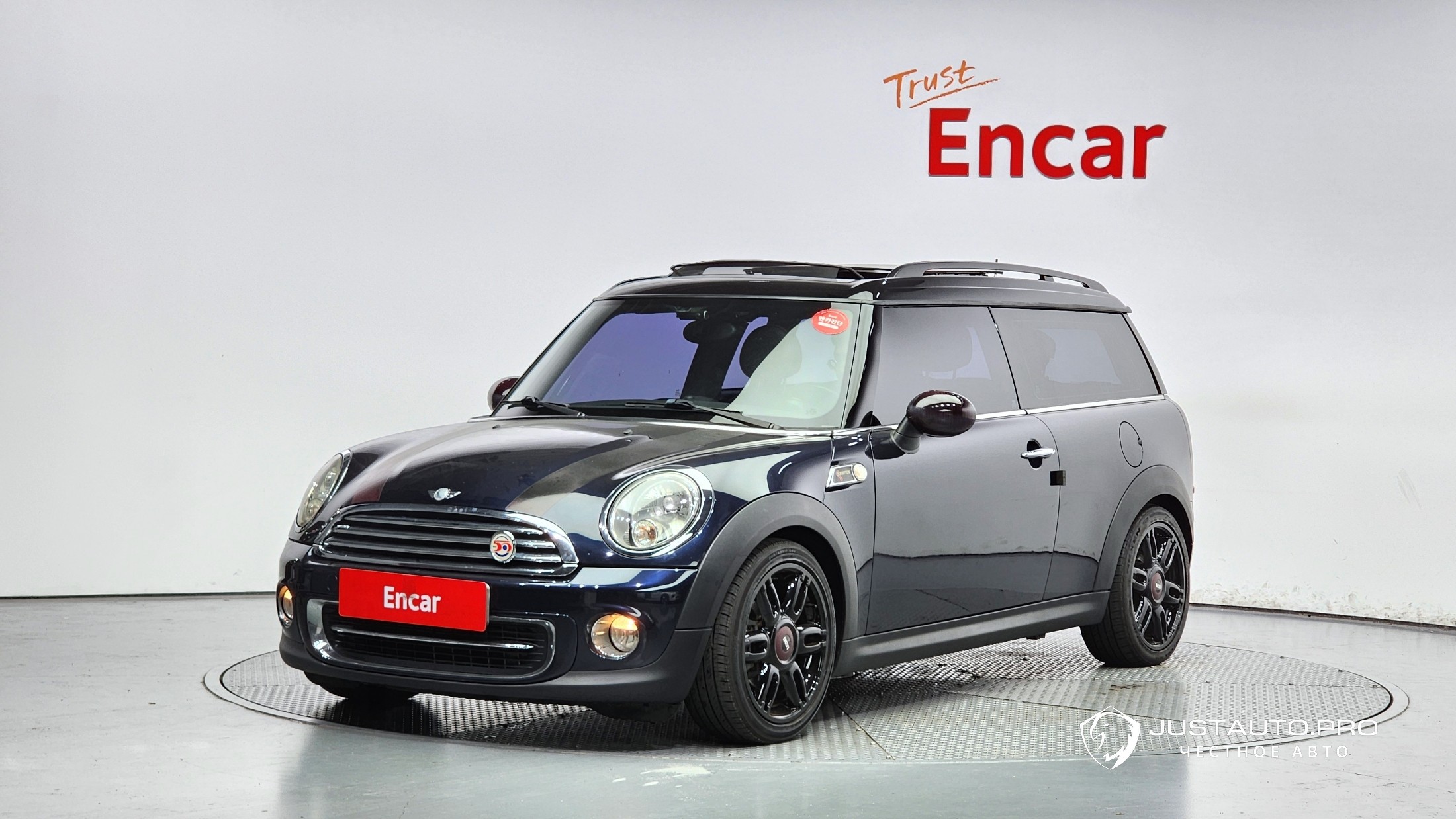 Автомобиль Mini Clubman