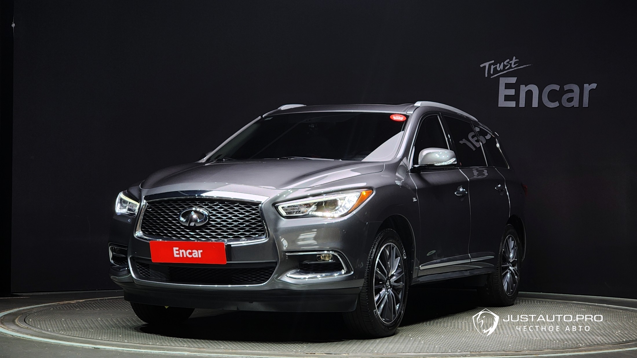 Автомобиль Infiniti QX60