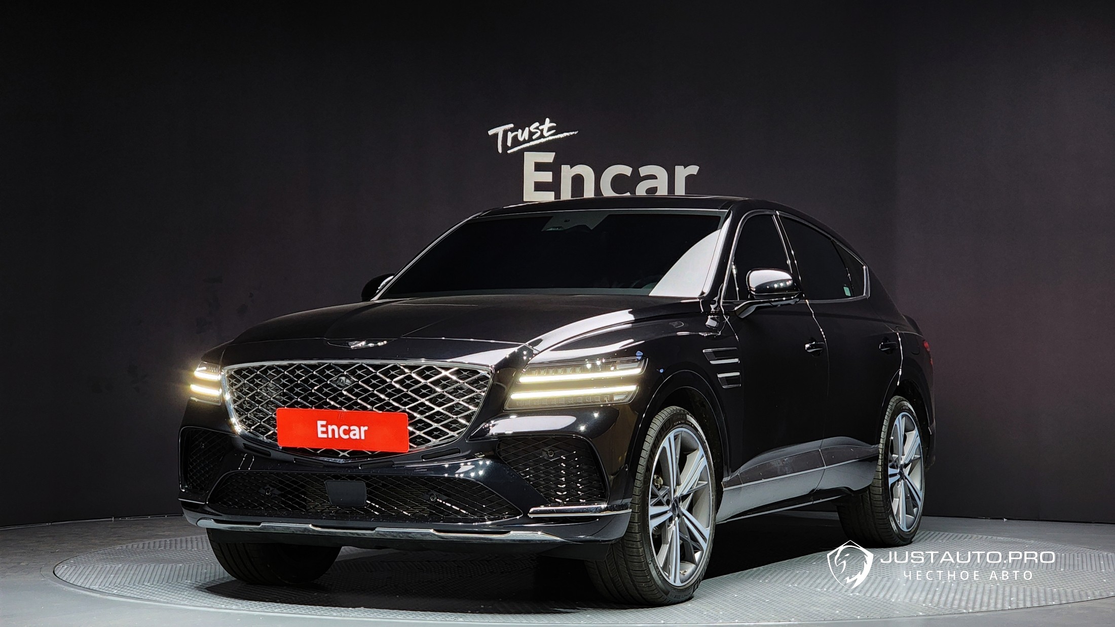 Автомобиль Genesis GV80