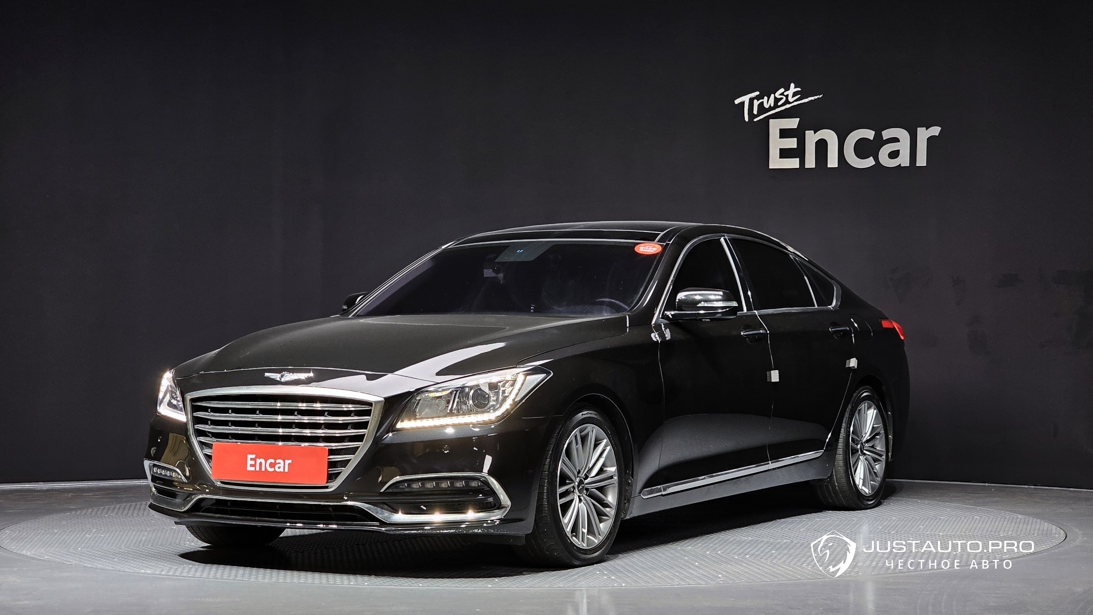 Автомобиль Genesis G80