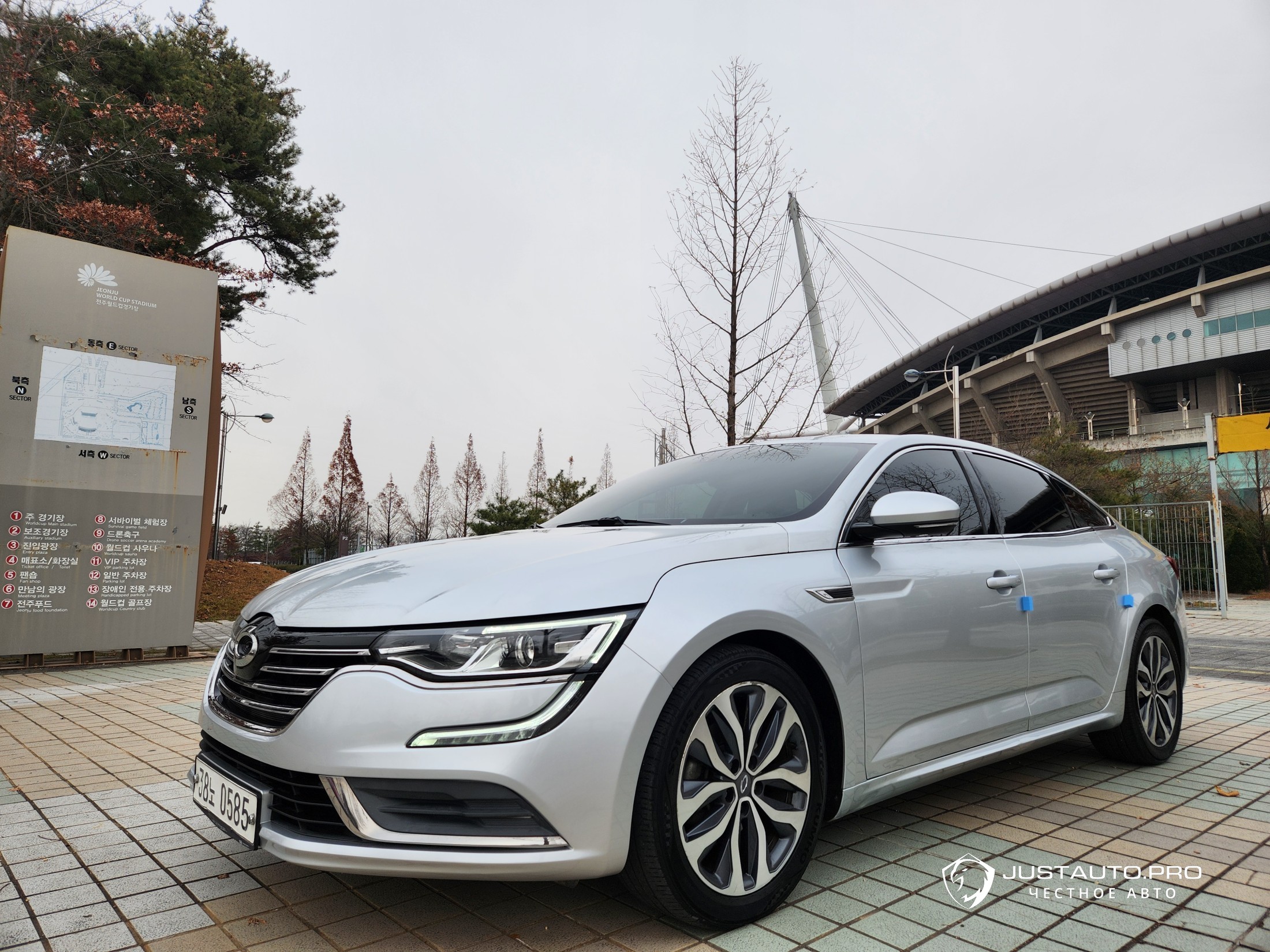 Автомобиль Renault-KoreaSamsung SM6
