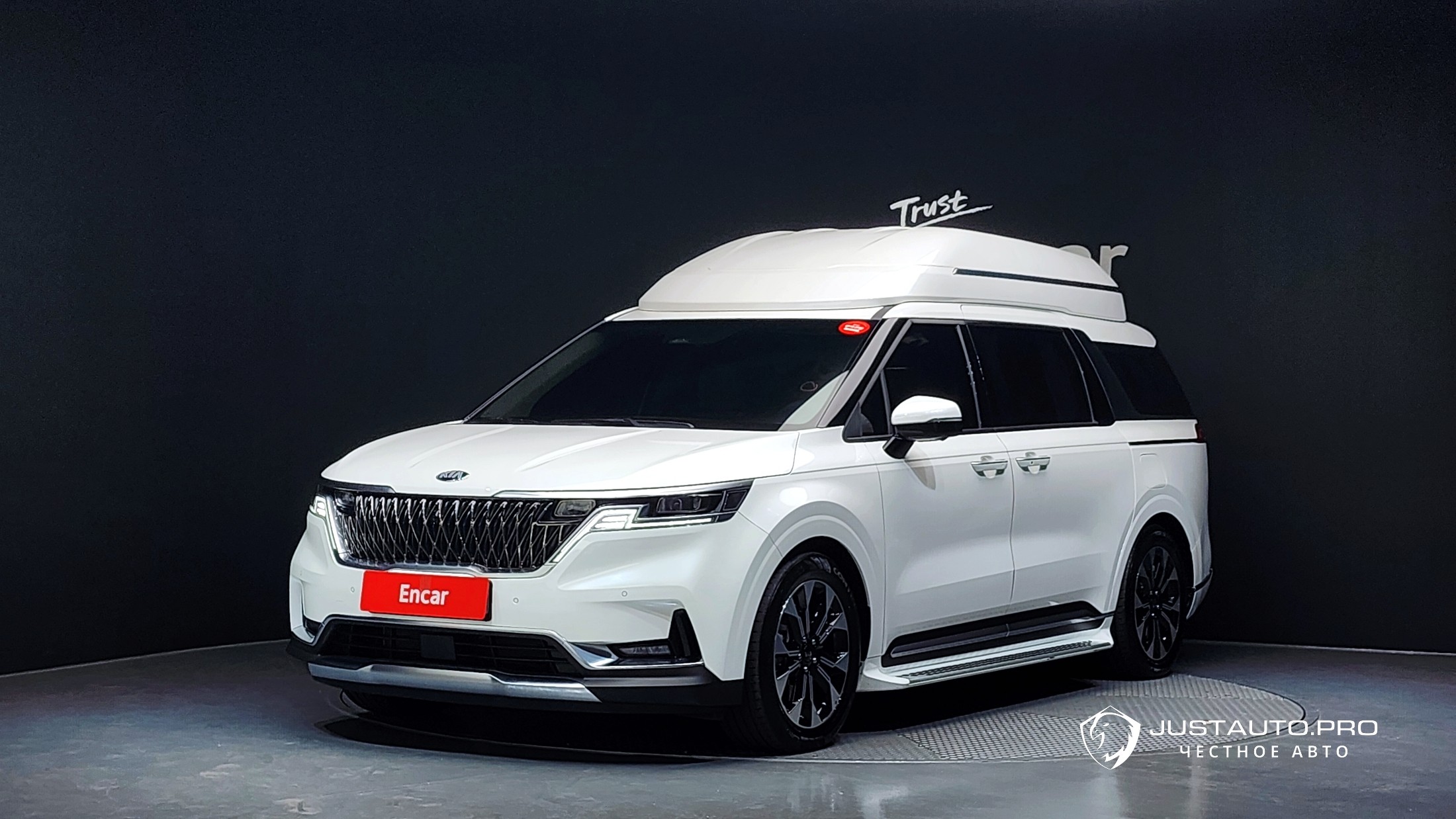Автомобиль Kia Canival