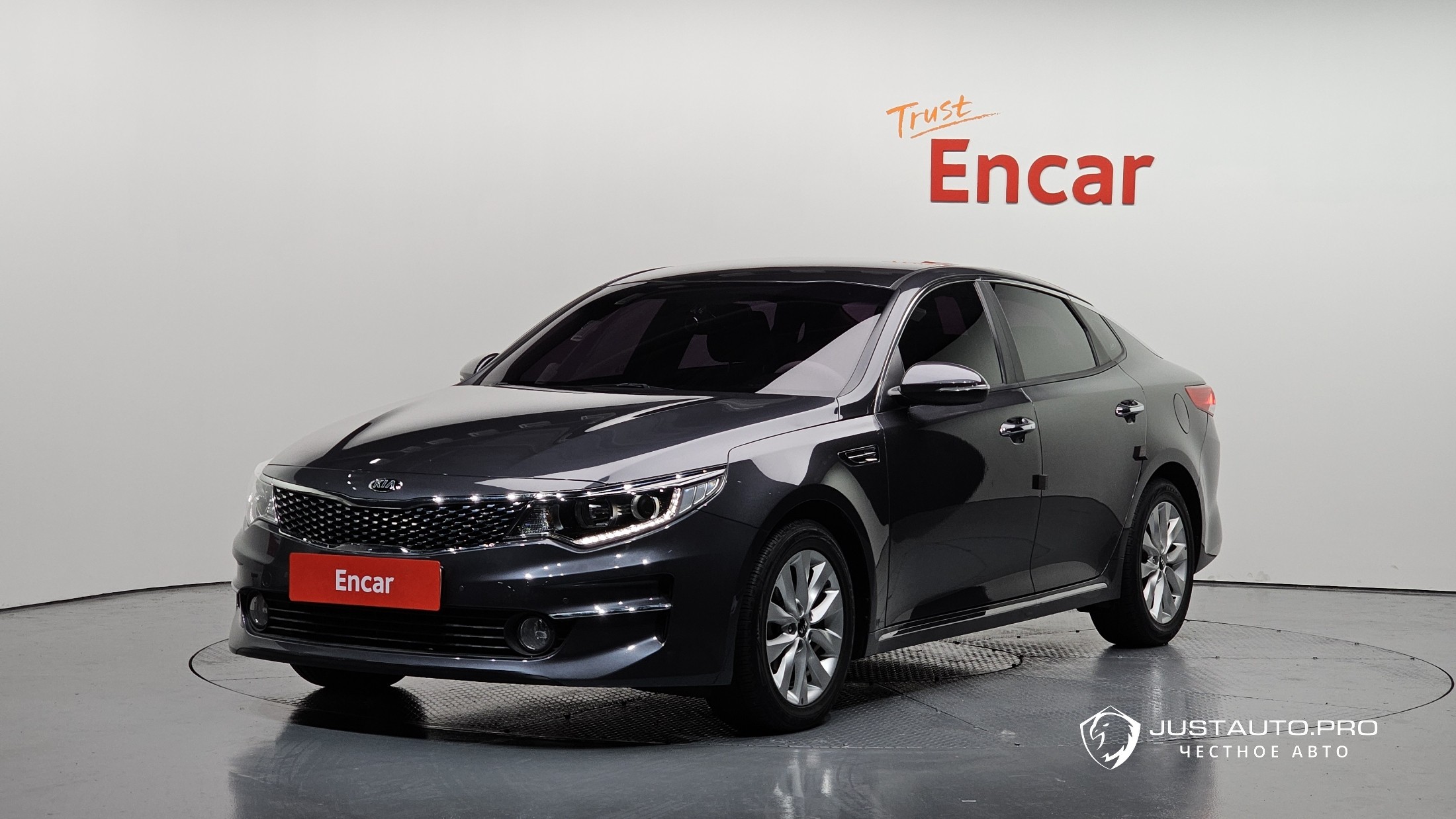 Автомобиль Kia K5