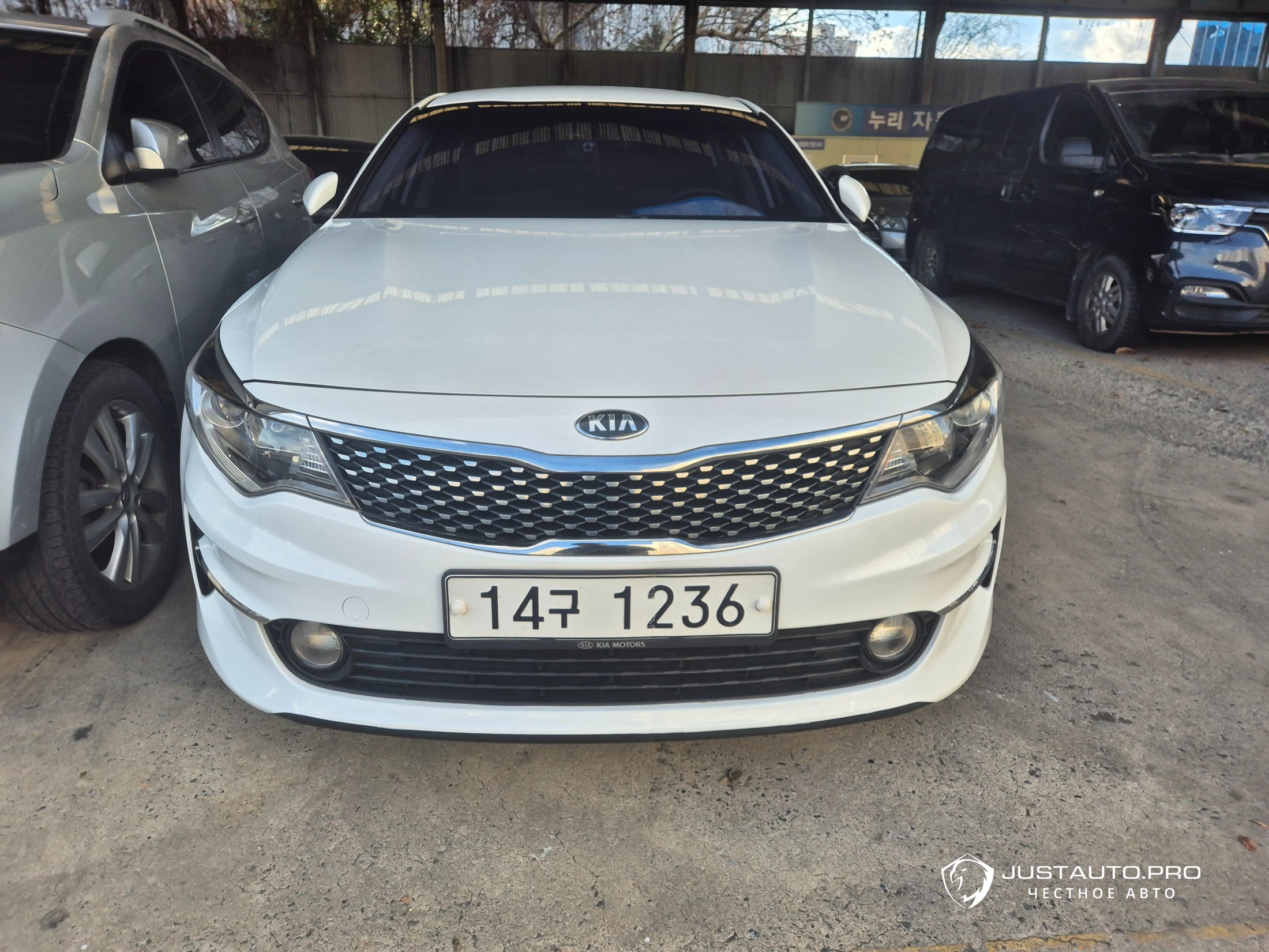 Автомобиль Kia K5
