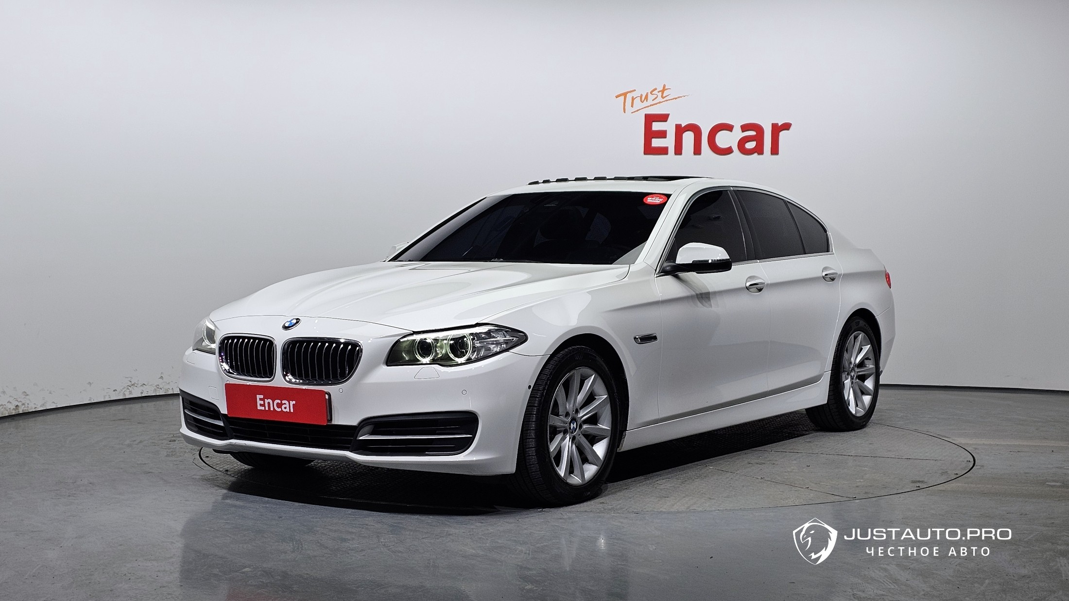 Автомобиль BMW 5-Series