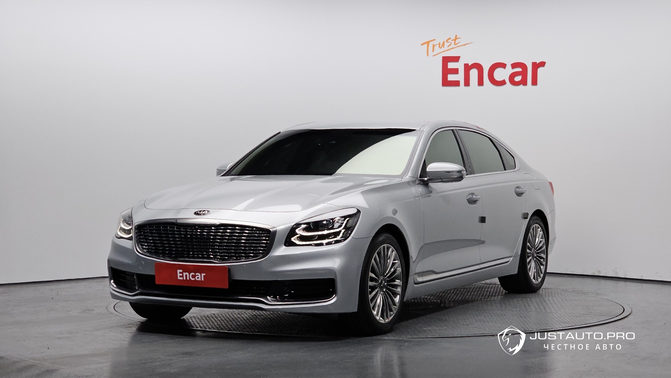 Автомобиль Kia K9