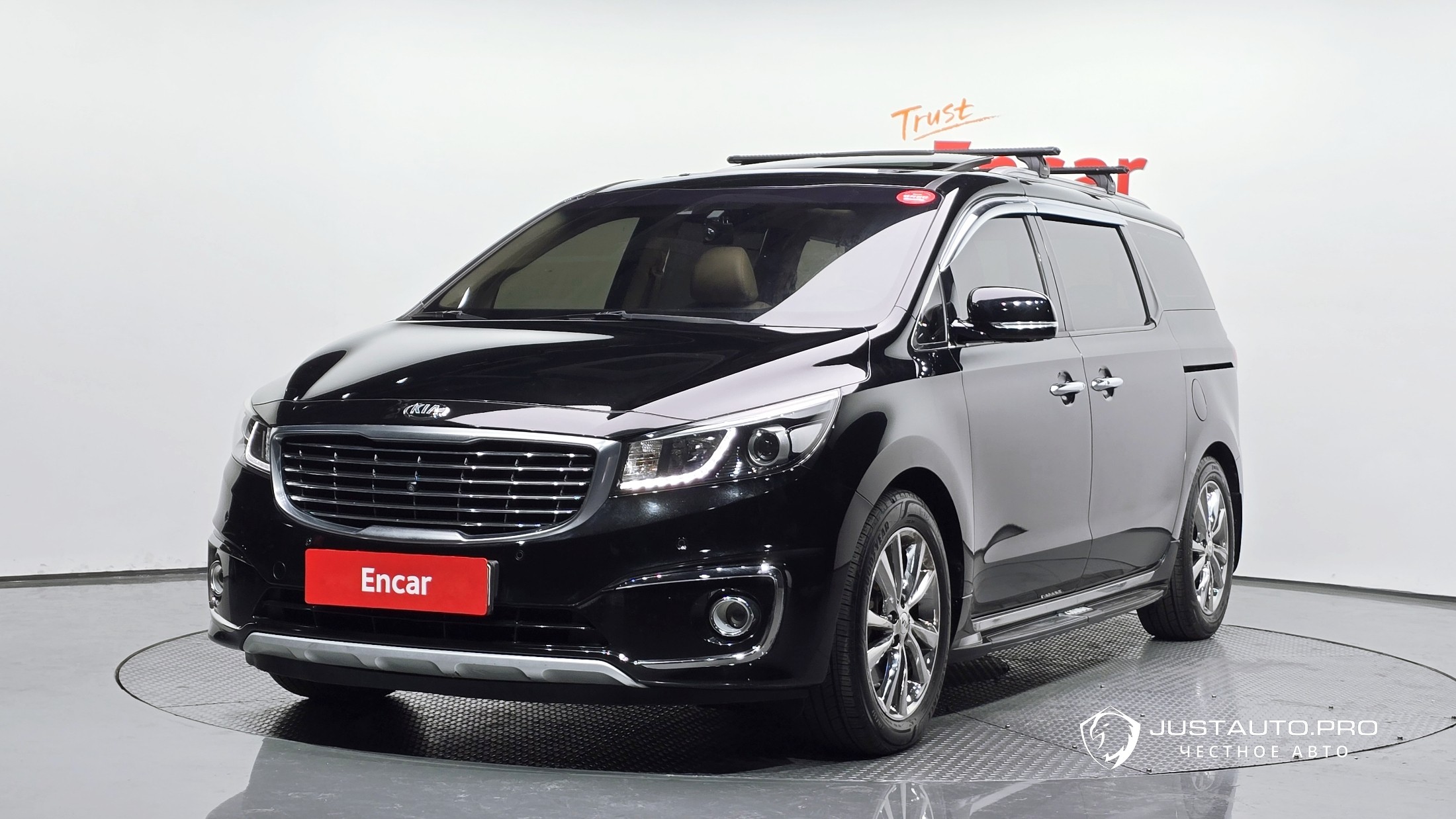 Автомобиль Kia Canival