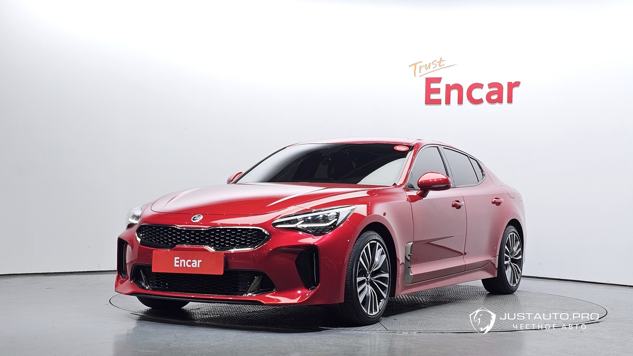 Автомобиль Kia Stinger
