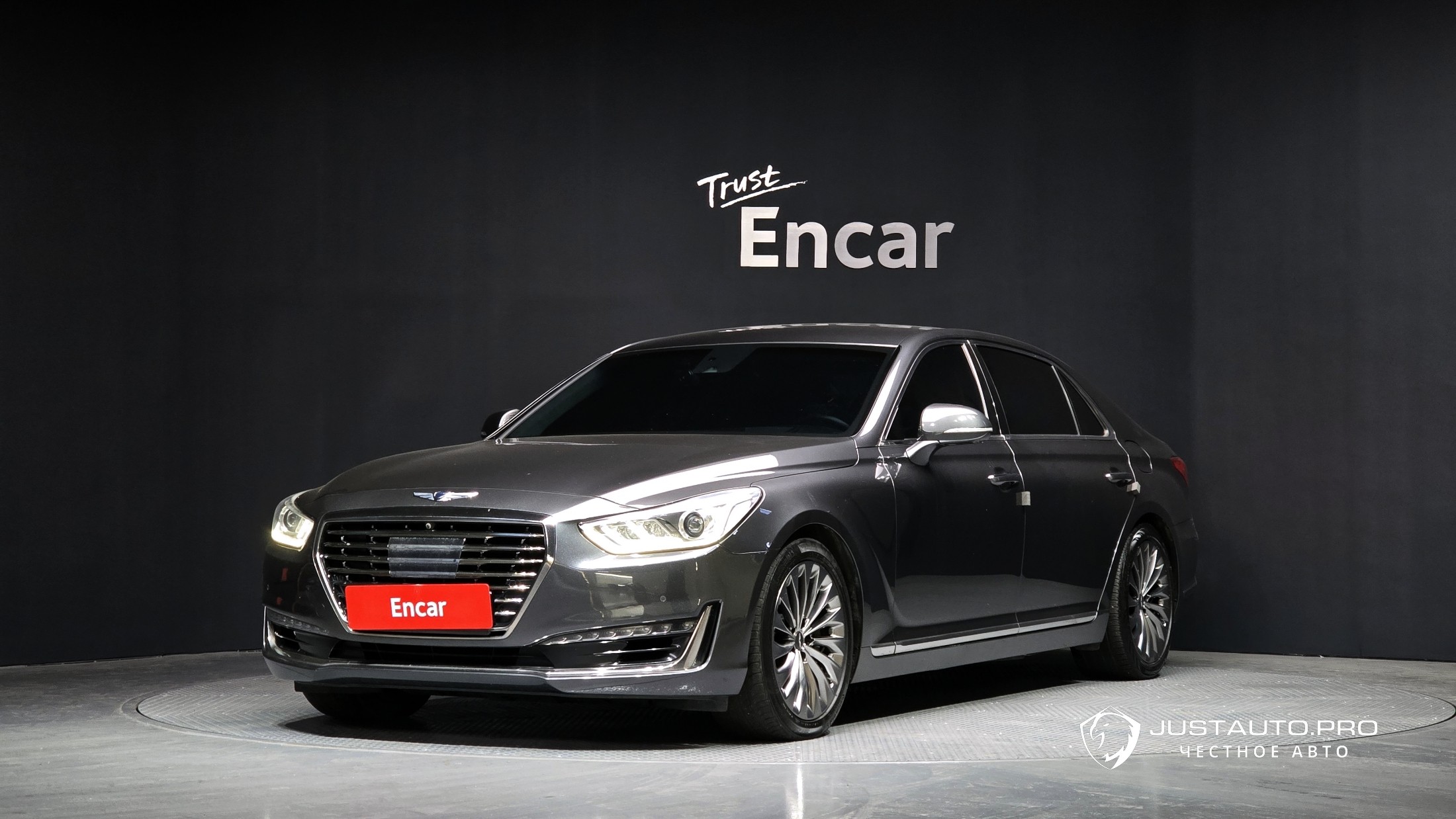 Автомобиль Genesis EQ900