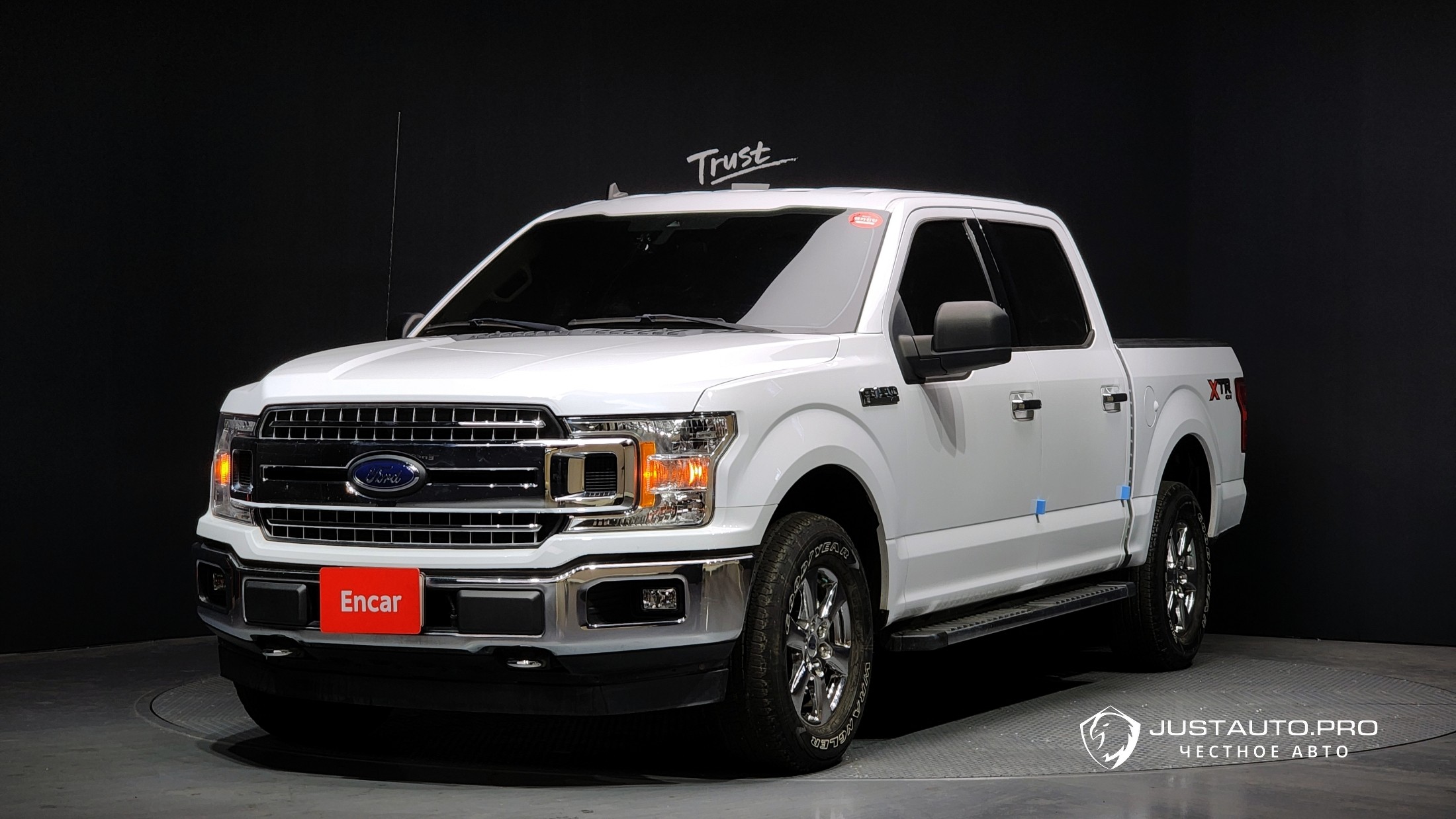 Автомобиль Ford F150