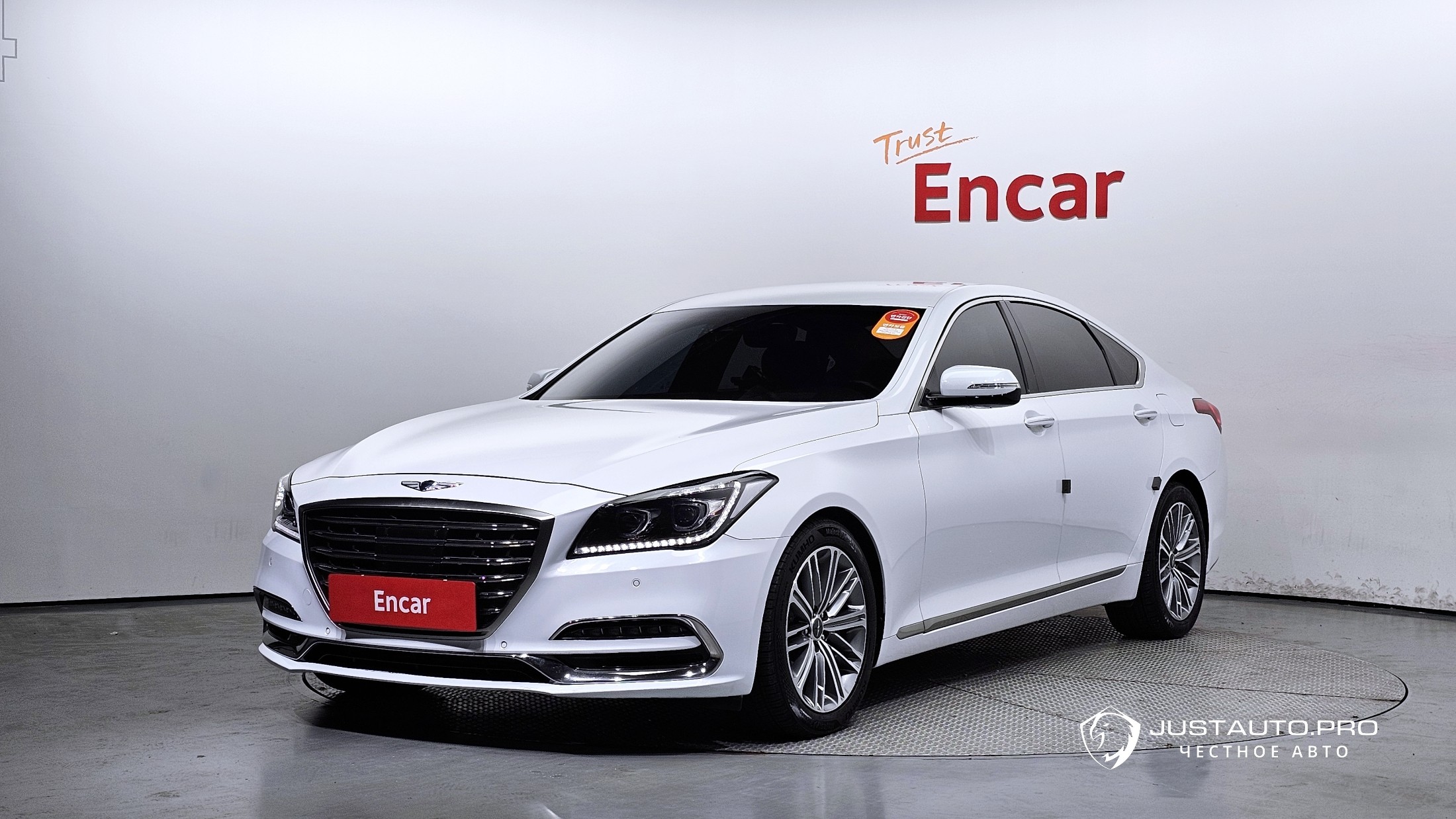 Автомобиль Genesis G80