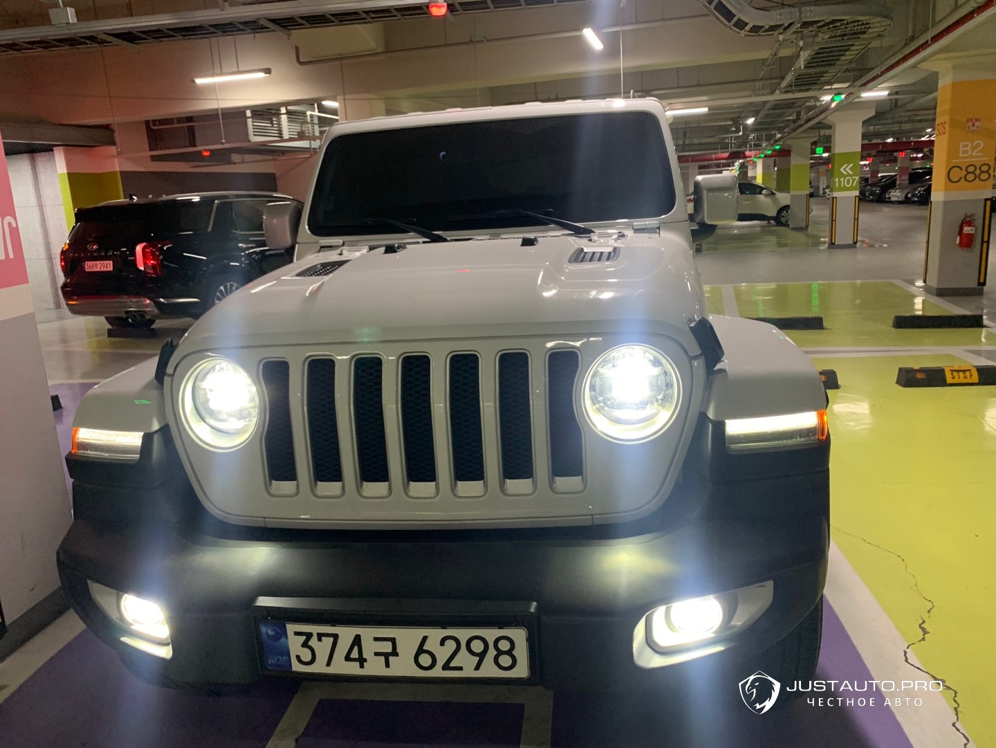 Автомобиль Jeep Wrangler