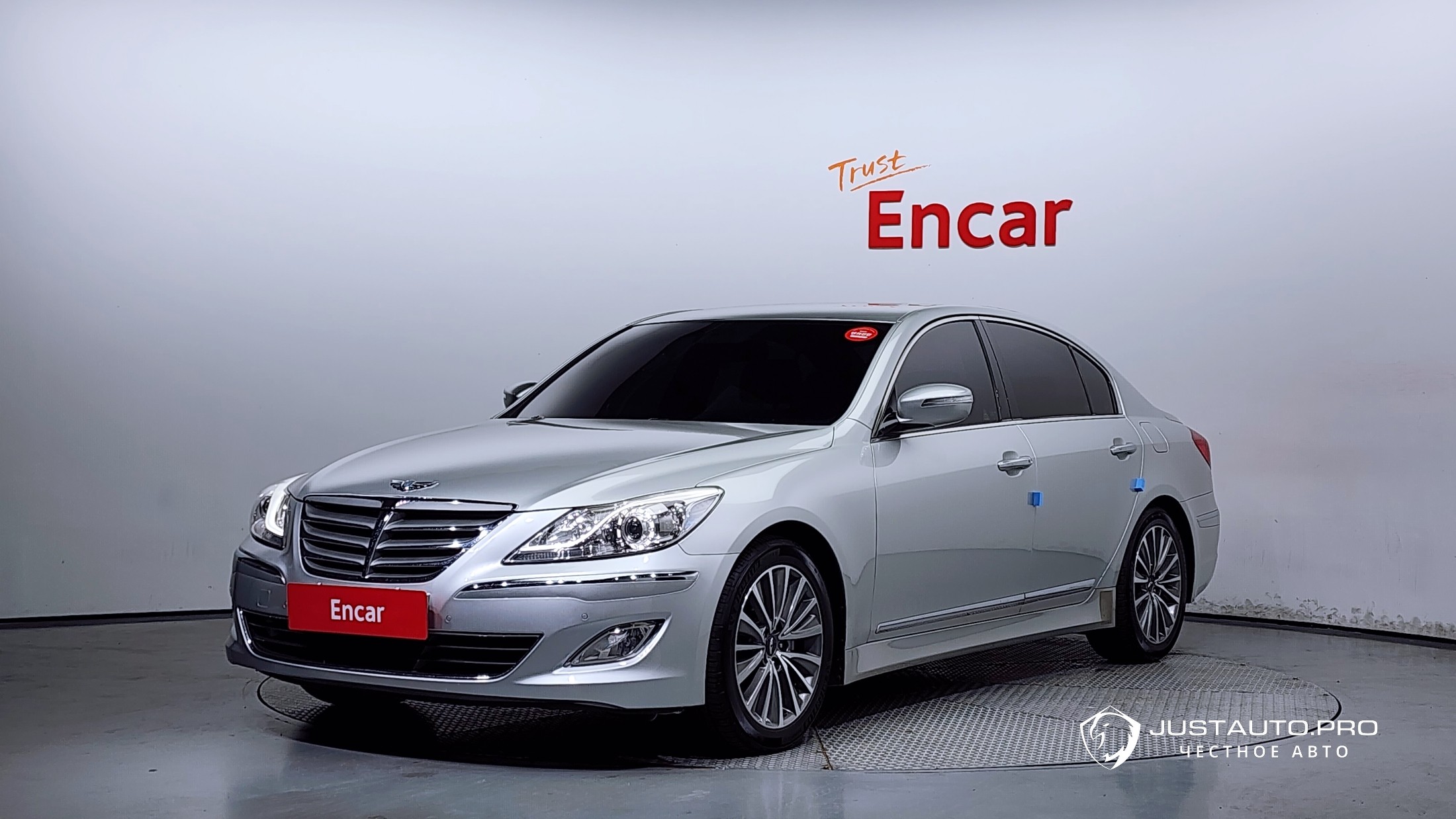 Автомобиль Hyundai Genesis