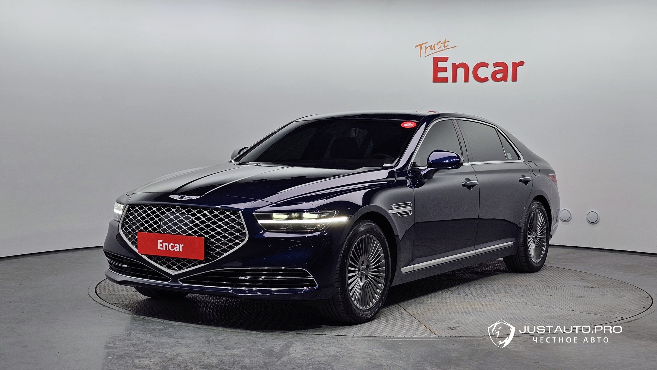 Автомобиль Genesis G90