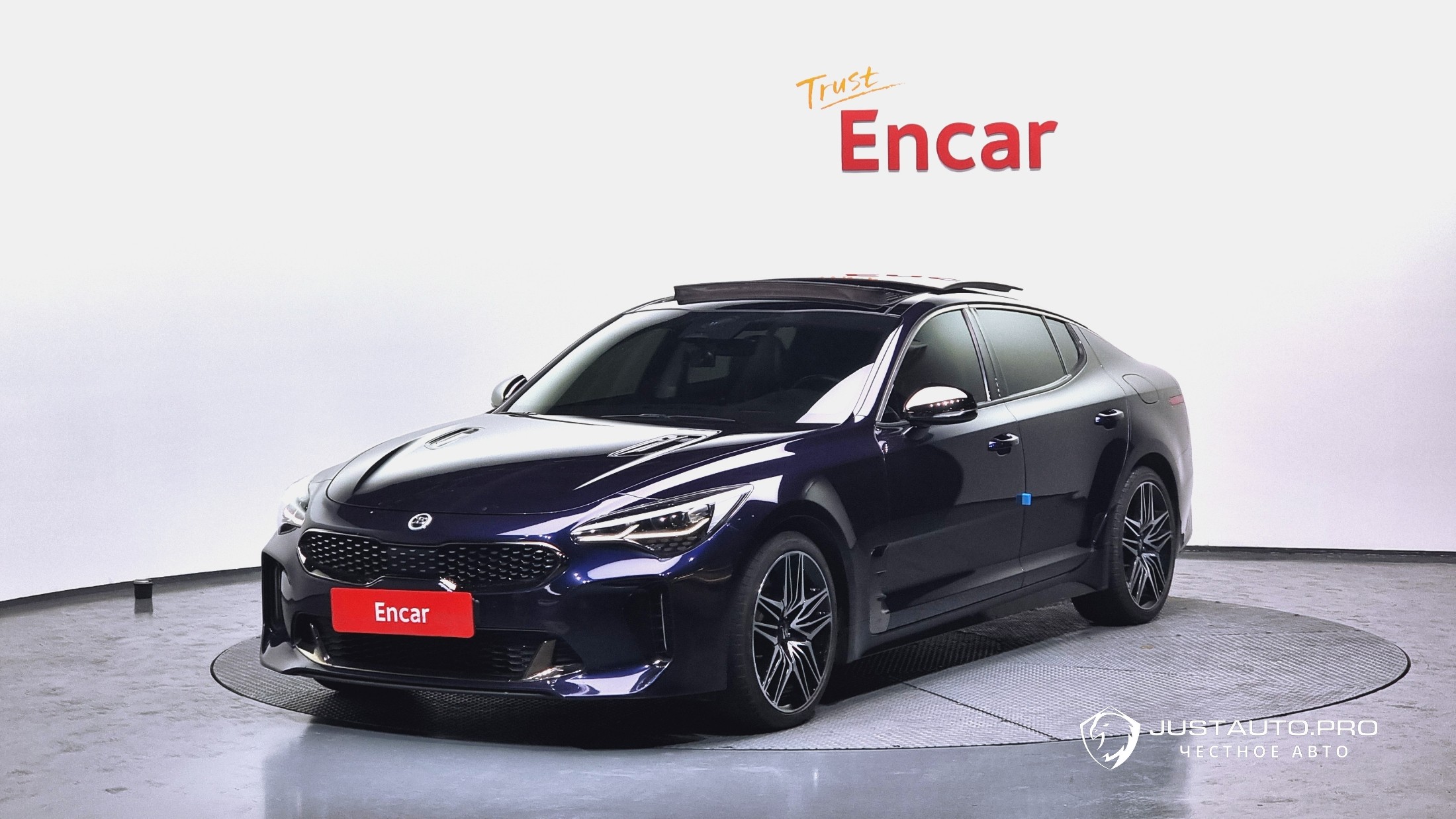 Автомобиль Kia Stinger