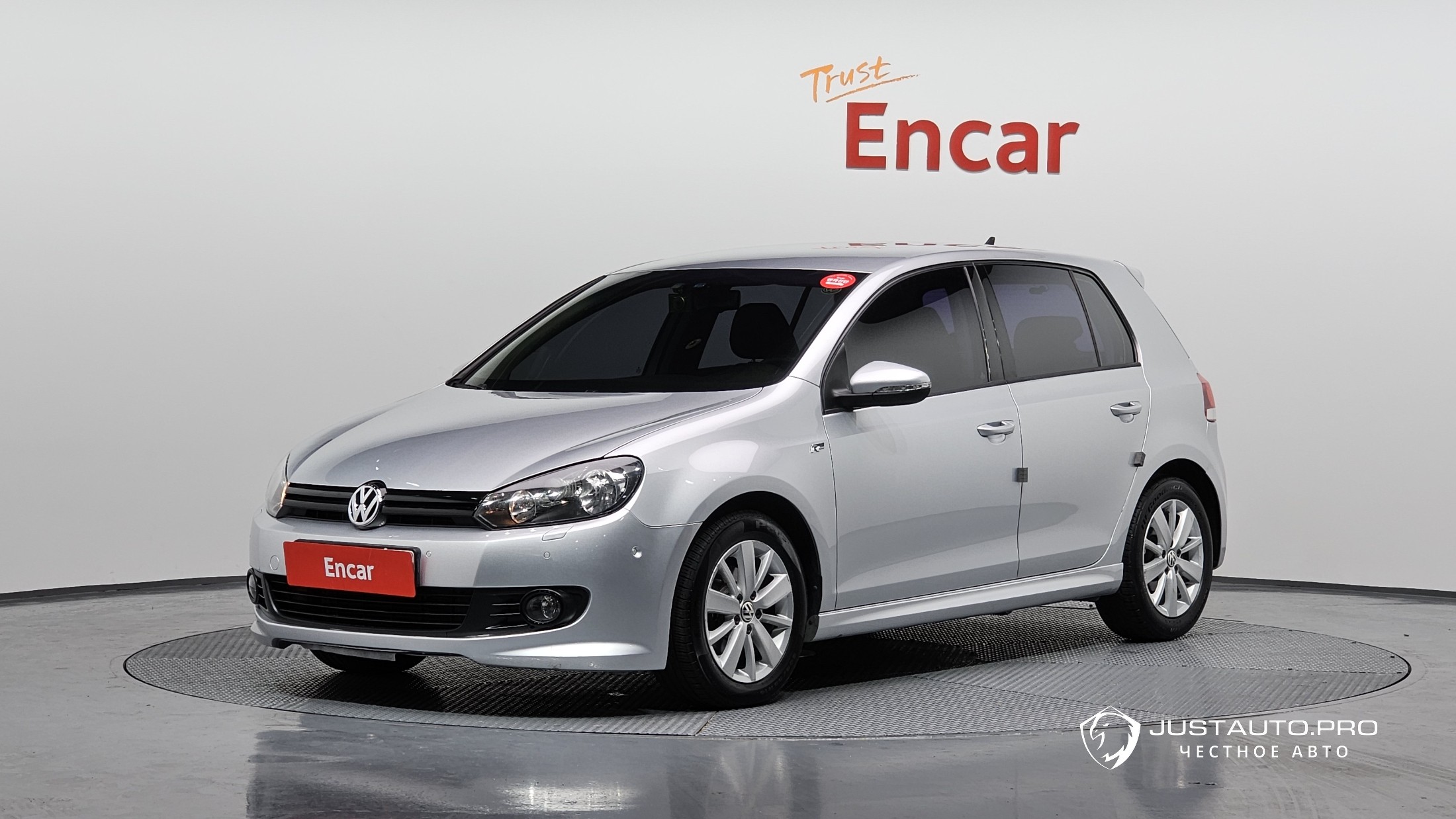 Автомобиль Volkswagen Golf