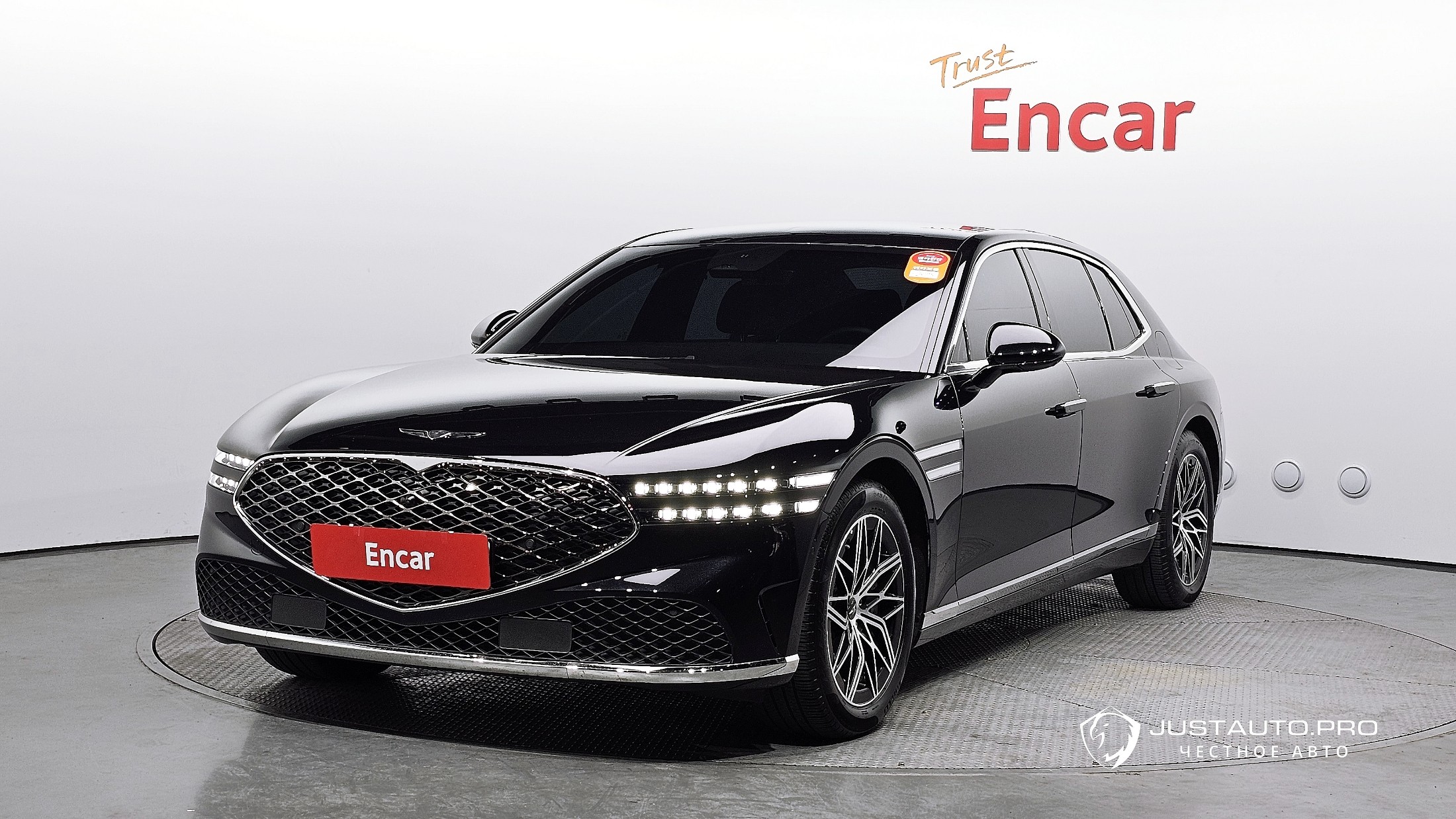 Автомобиль Genesis G90