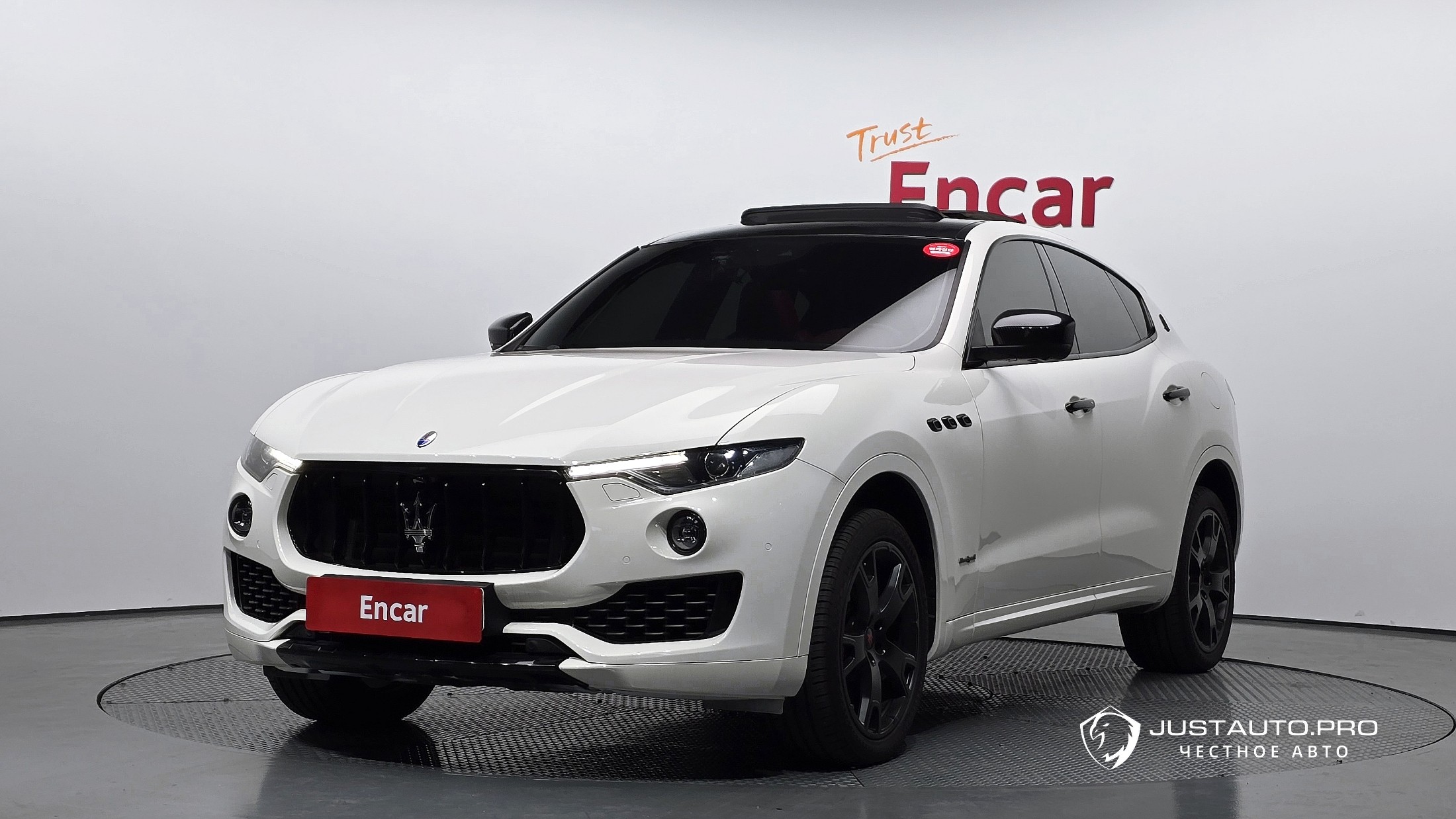 Автомобиль Maserati Levante