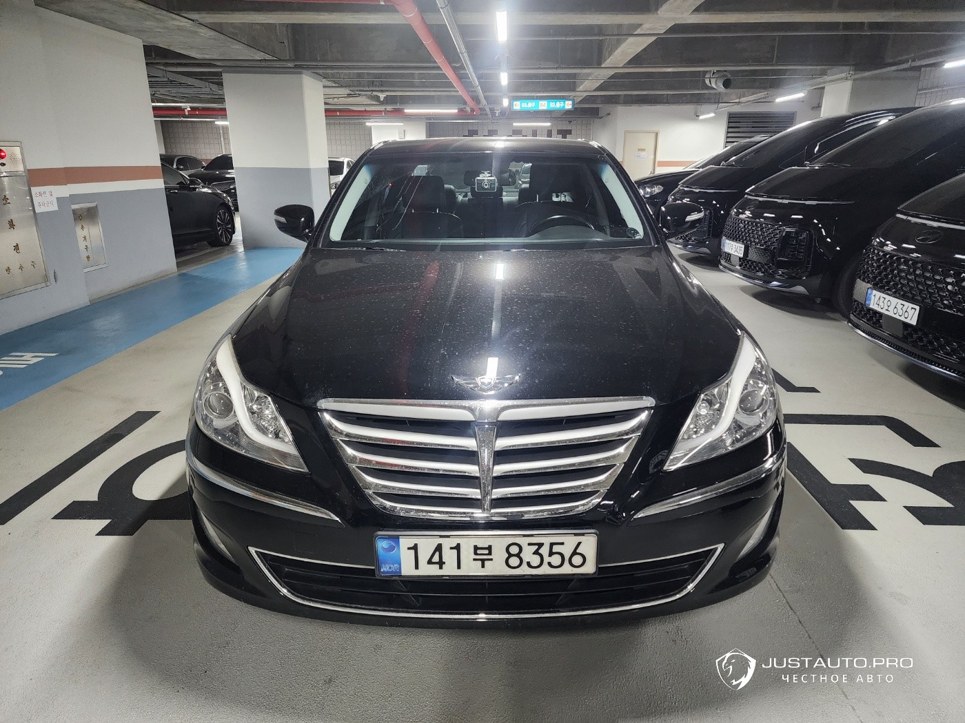 Автомобиль Hyundai Genesis