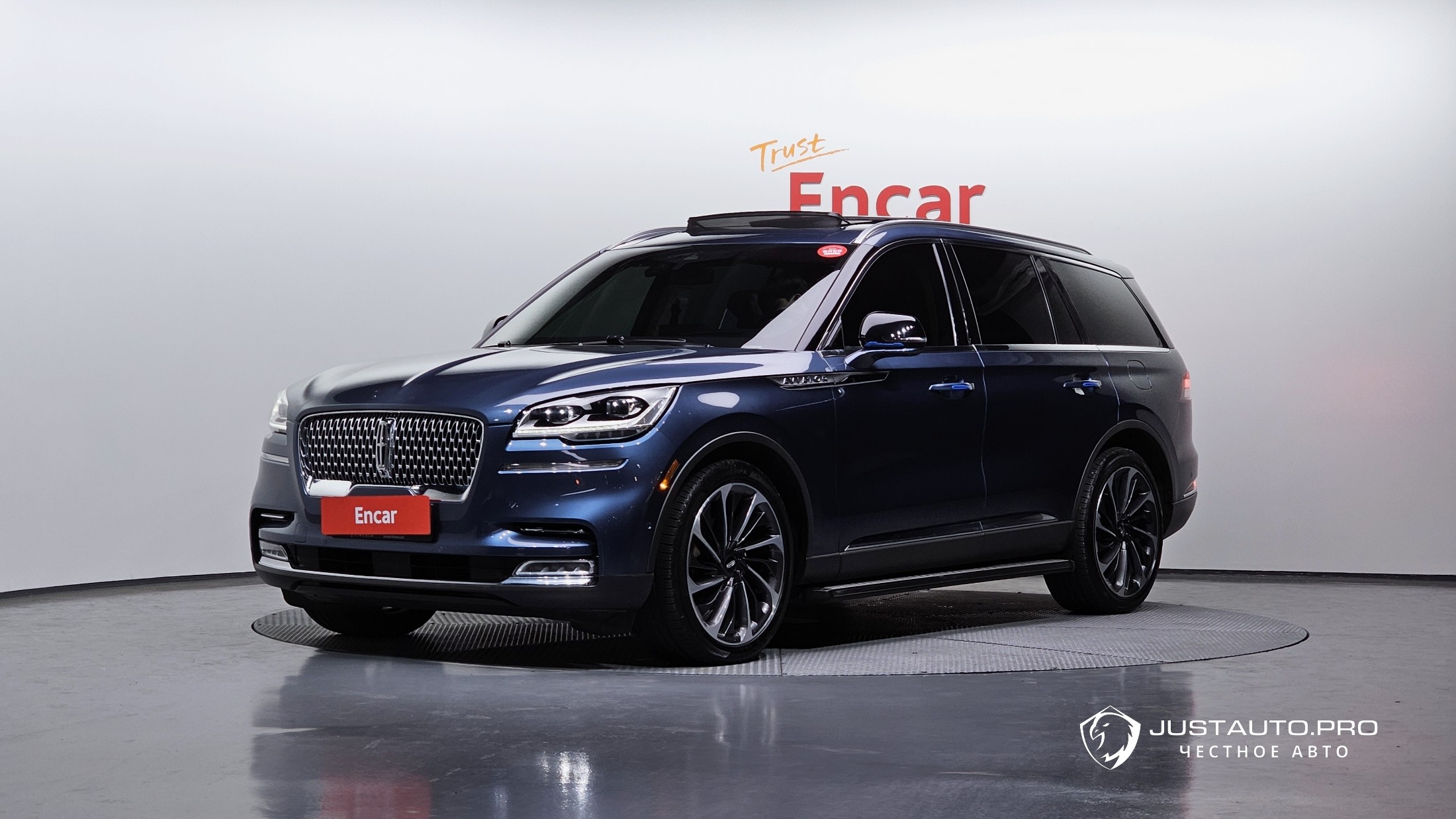 Автомобиль Lincoln Aviator
