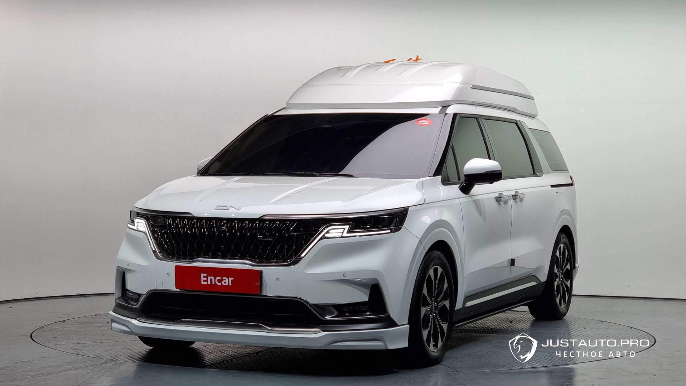 Автомобиль Kia Canival