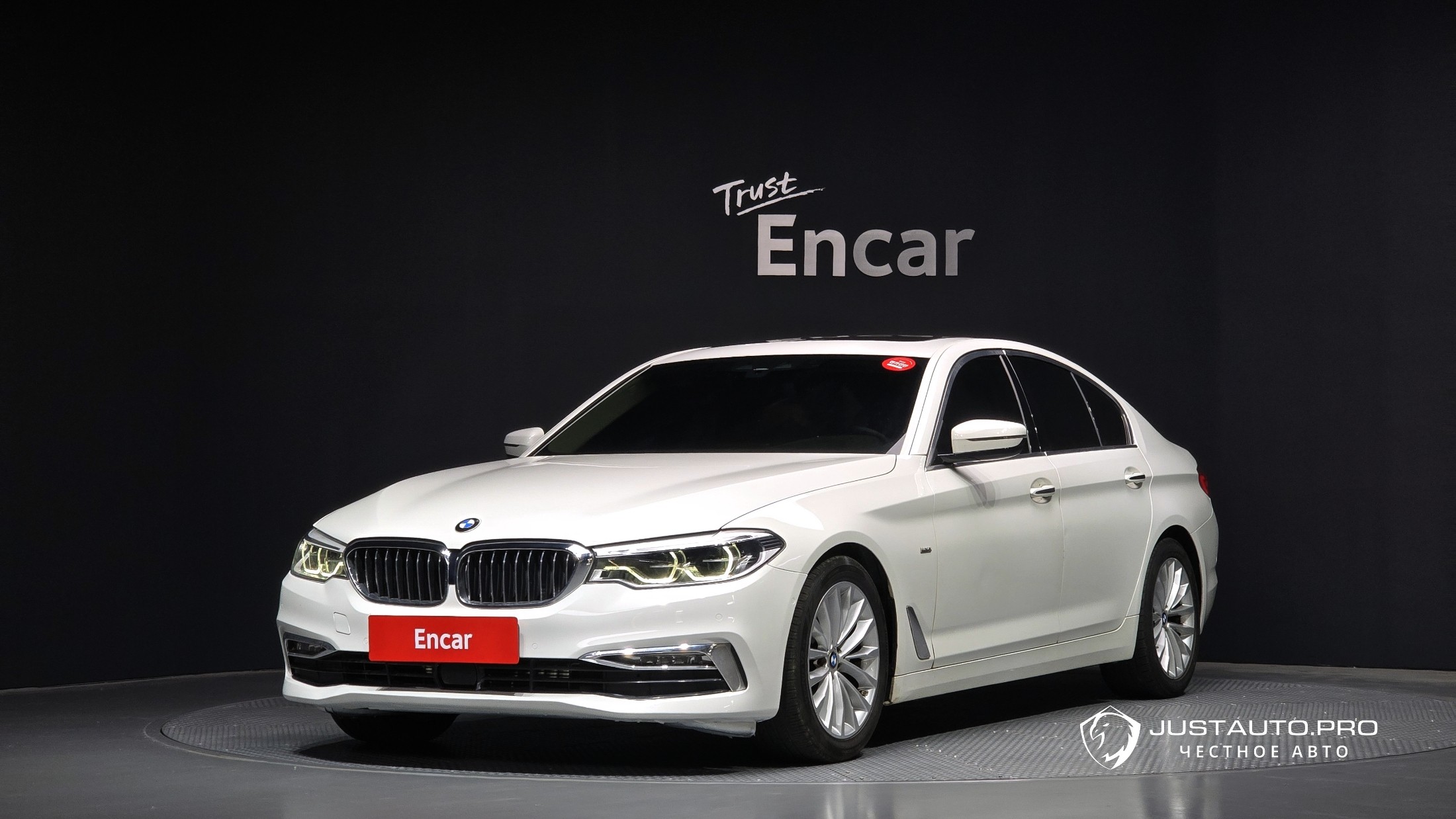 Автомобиль BMW 5-Series
