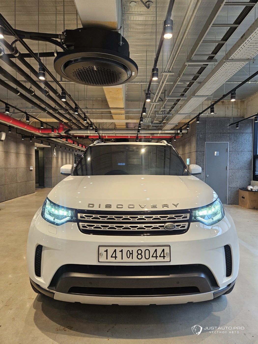 Автомобиль Land Rover Discovery