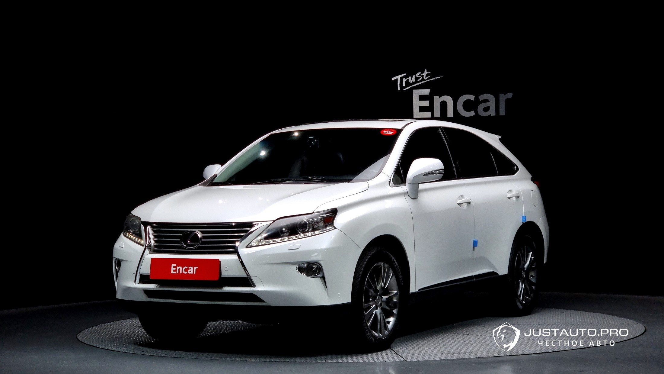 Автомобиль Lexus RX