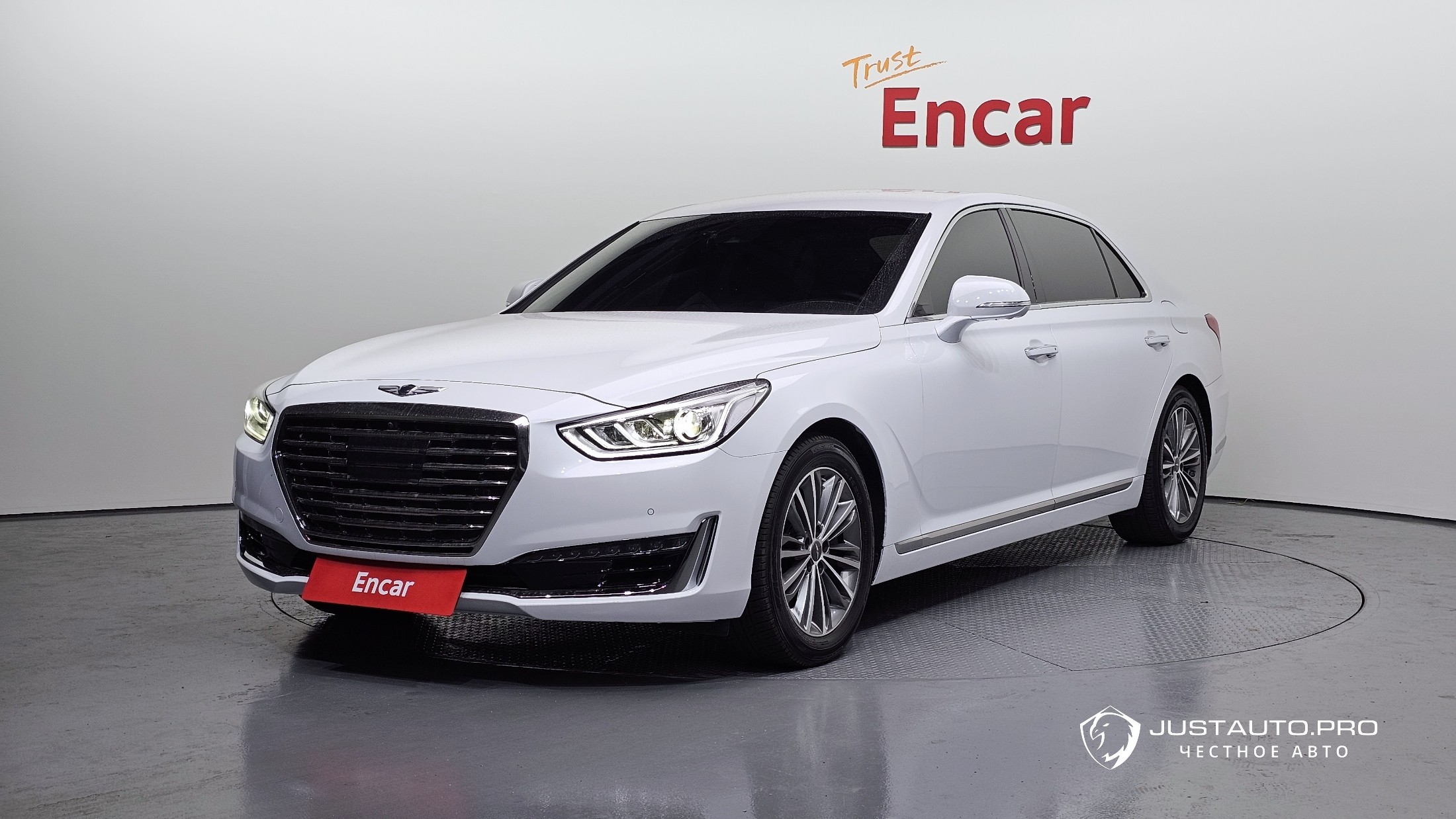 Автомобиль Genesis EQ900