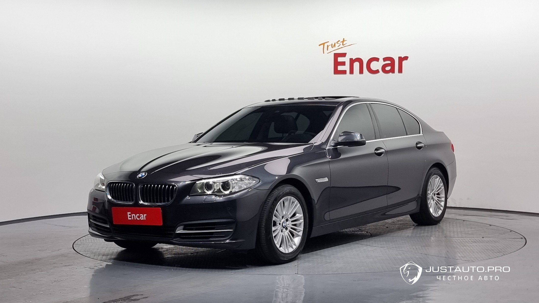 Автомобиль BMW 5-Series