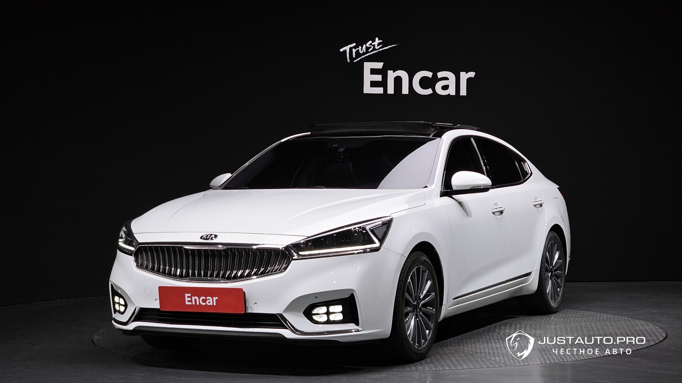 Автомобиль Kia K7